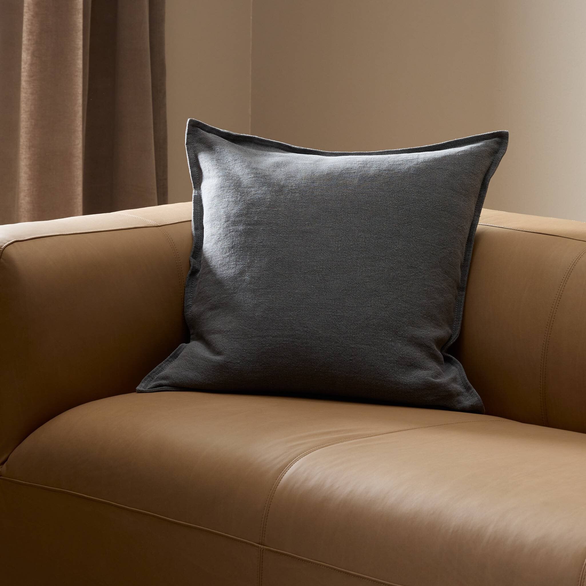 Brenda Pillow-StyleMeGHD