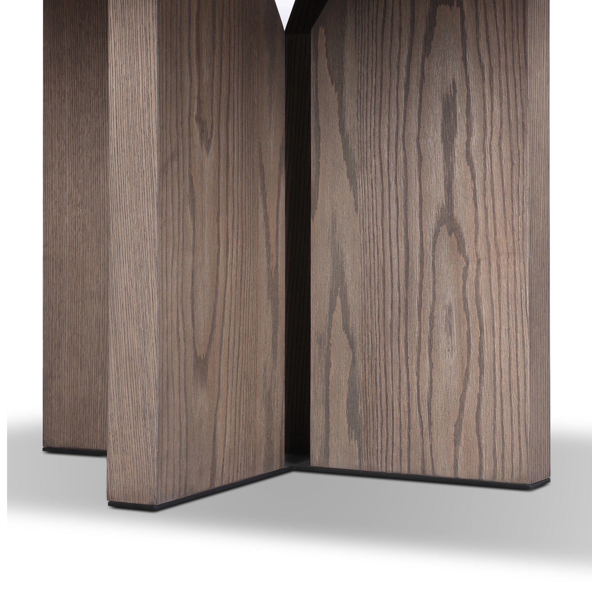 Ernesto Round Dining Table
