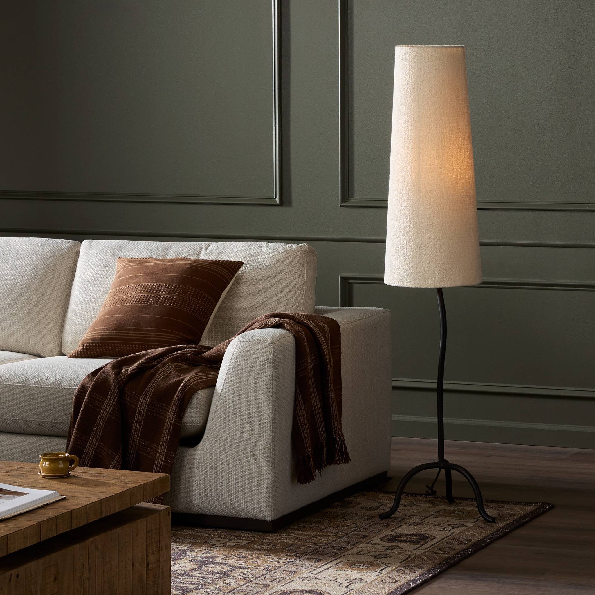 Shilla Floor Lamp