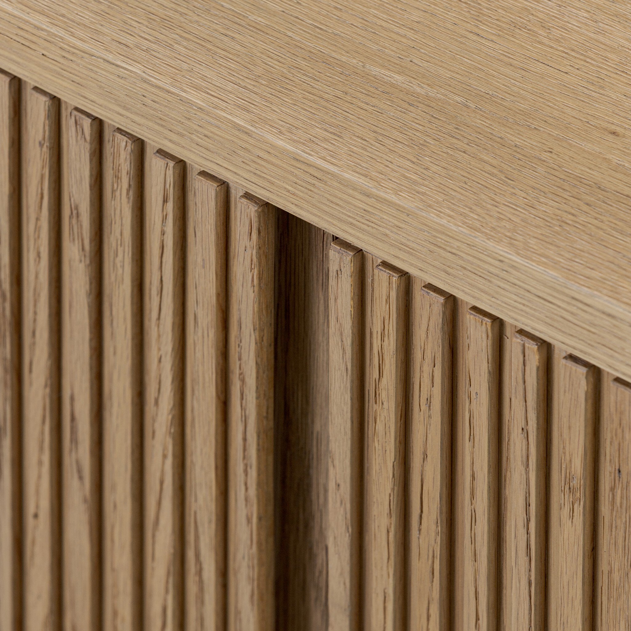 Dolly Media Console