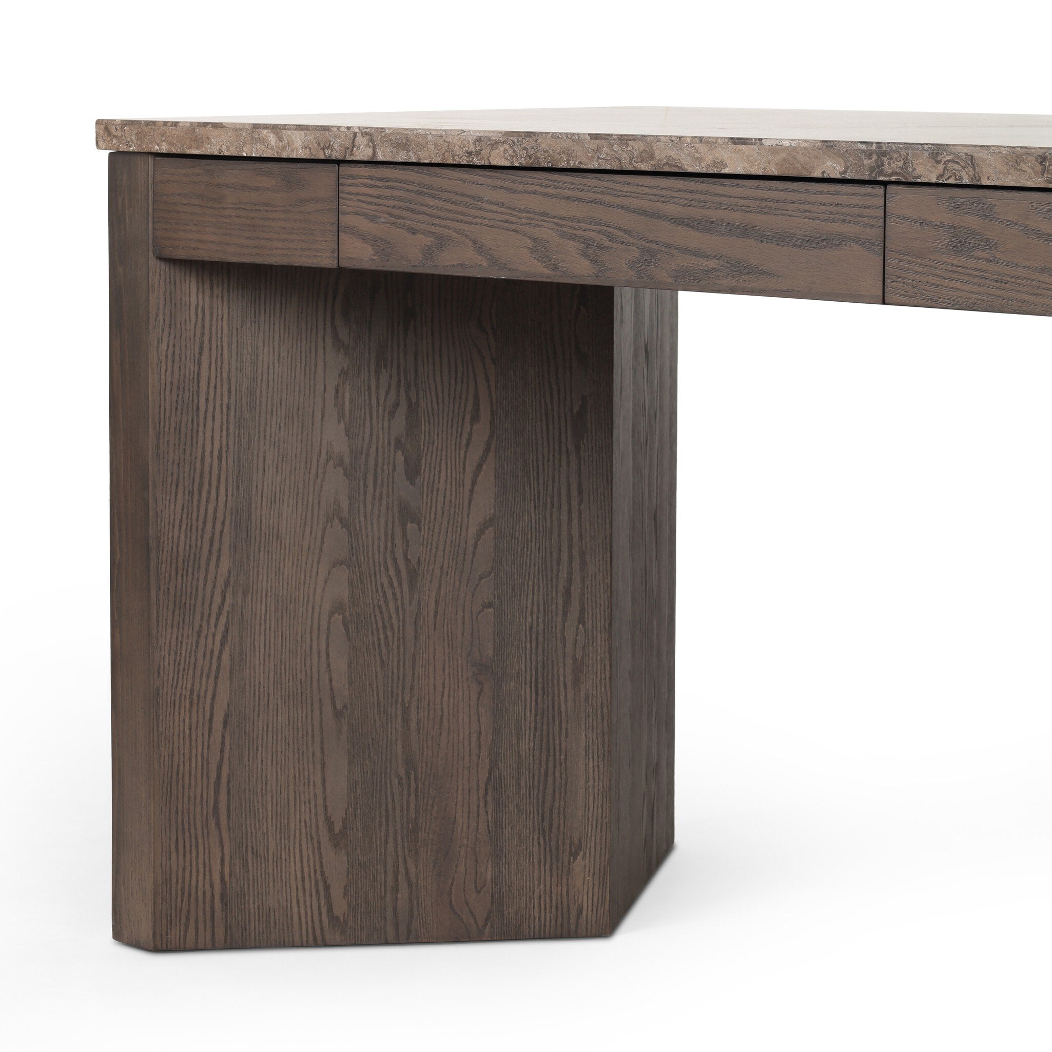 Leonel Desk