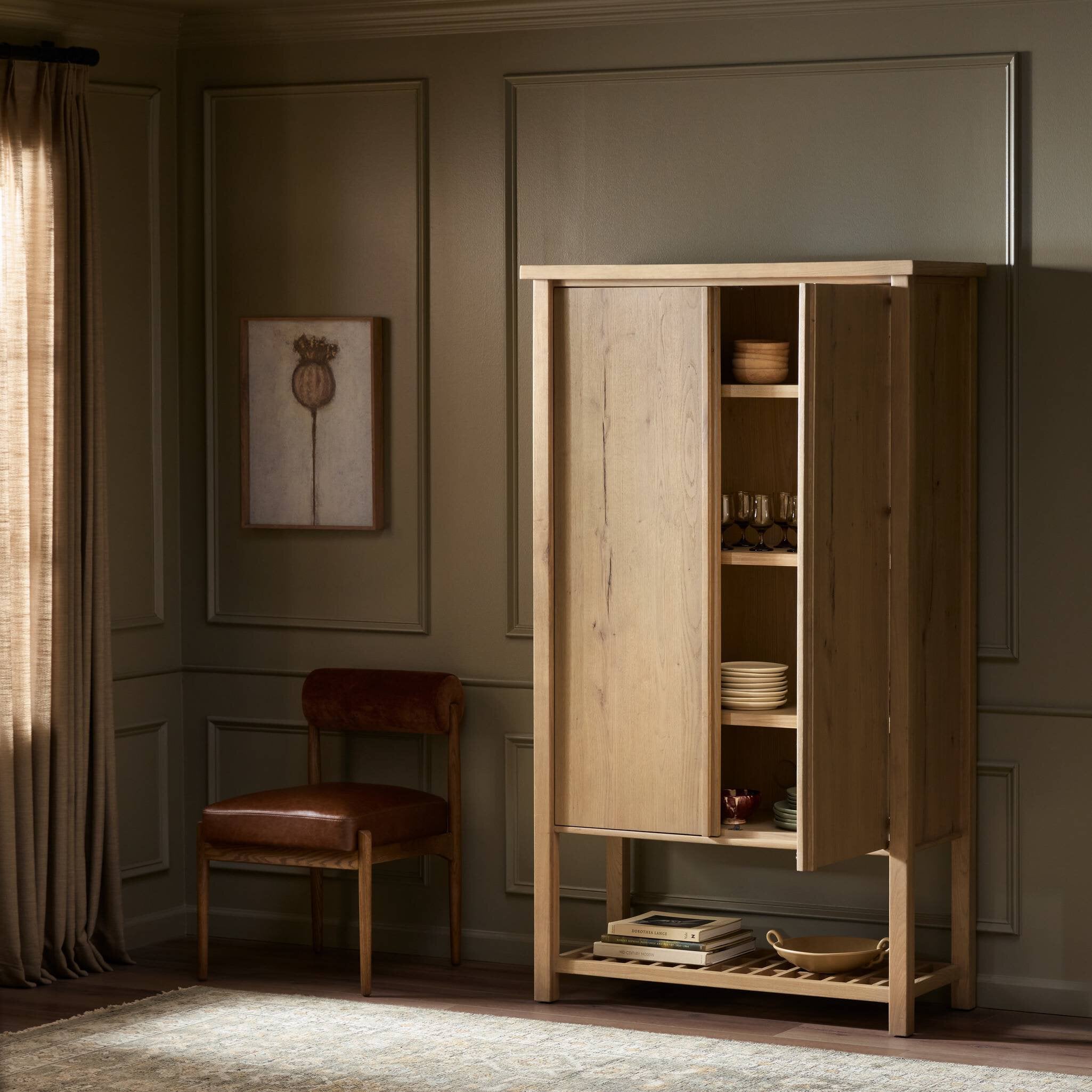 Carlton Cabinet
