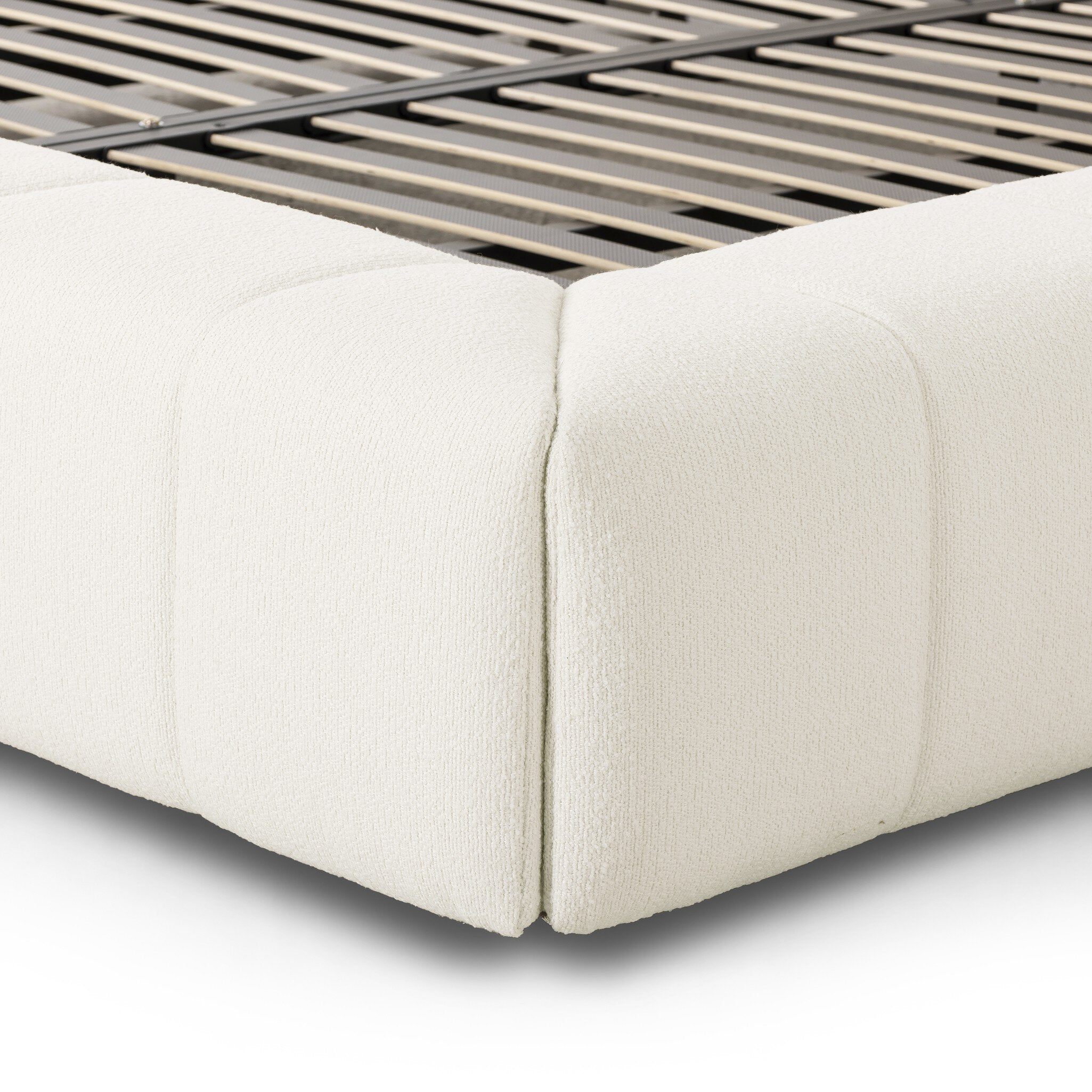 Kiara Bed