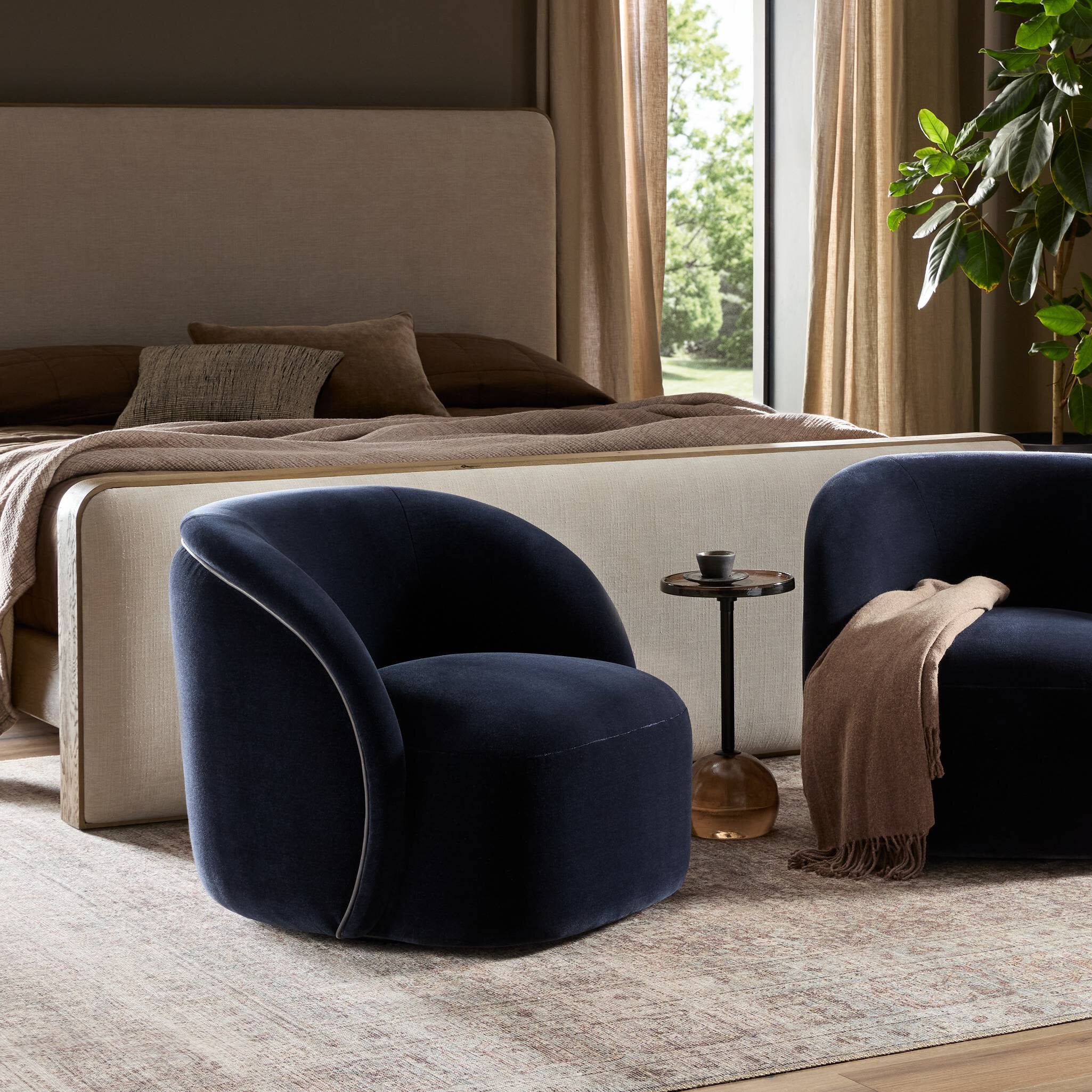 Haiden Swivel Chair