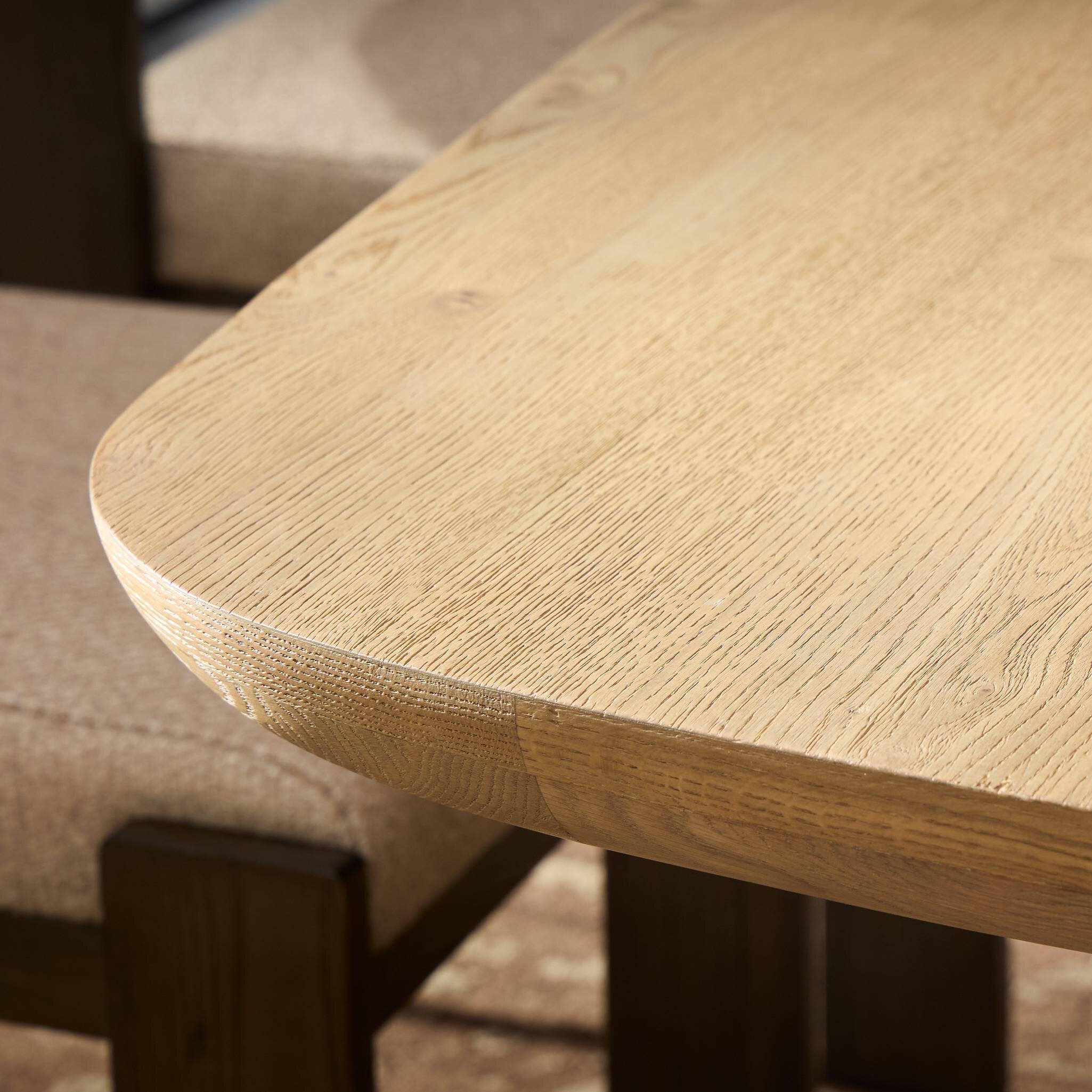 Rizza Dining Table