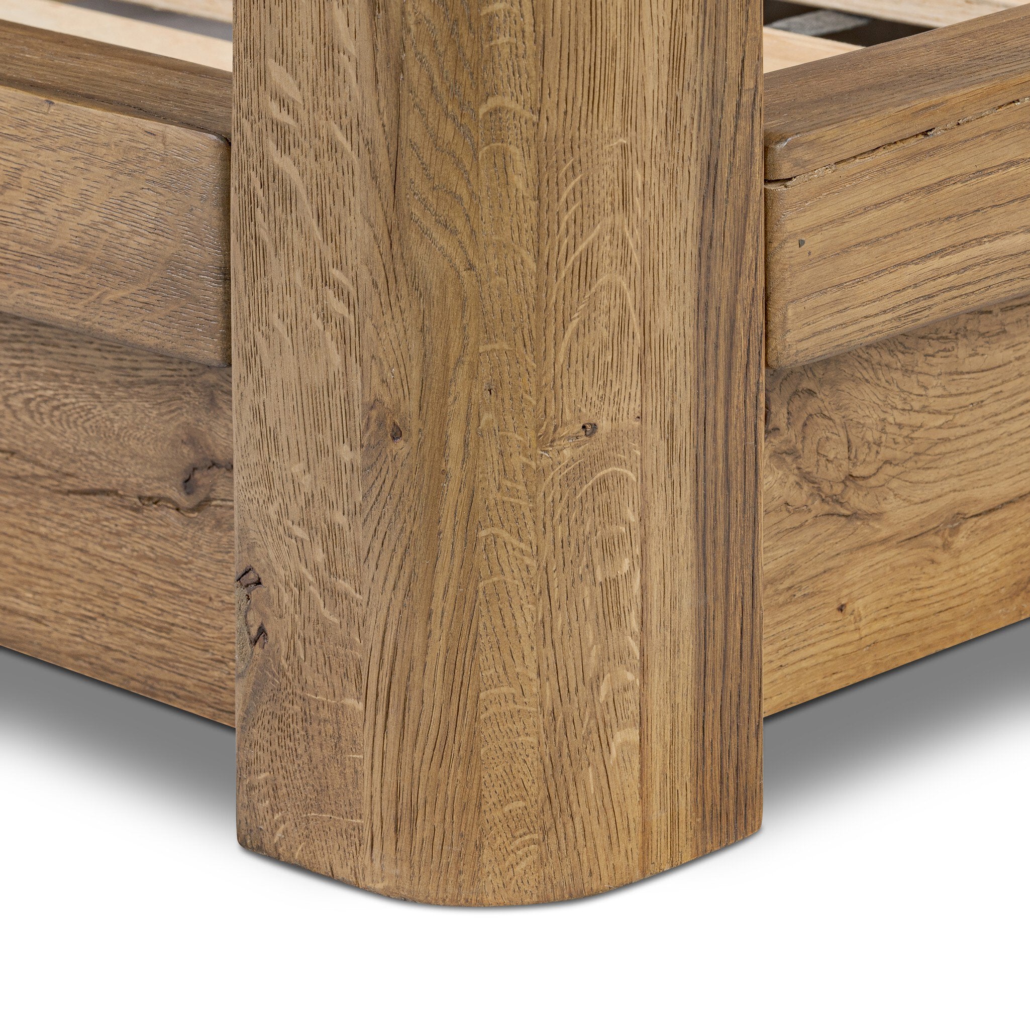Fred Canopy Bed