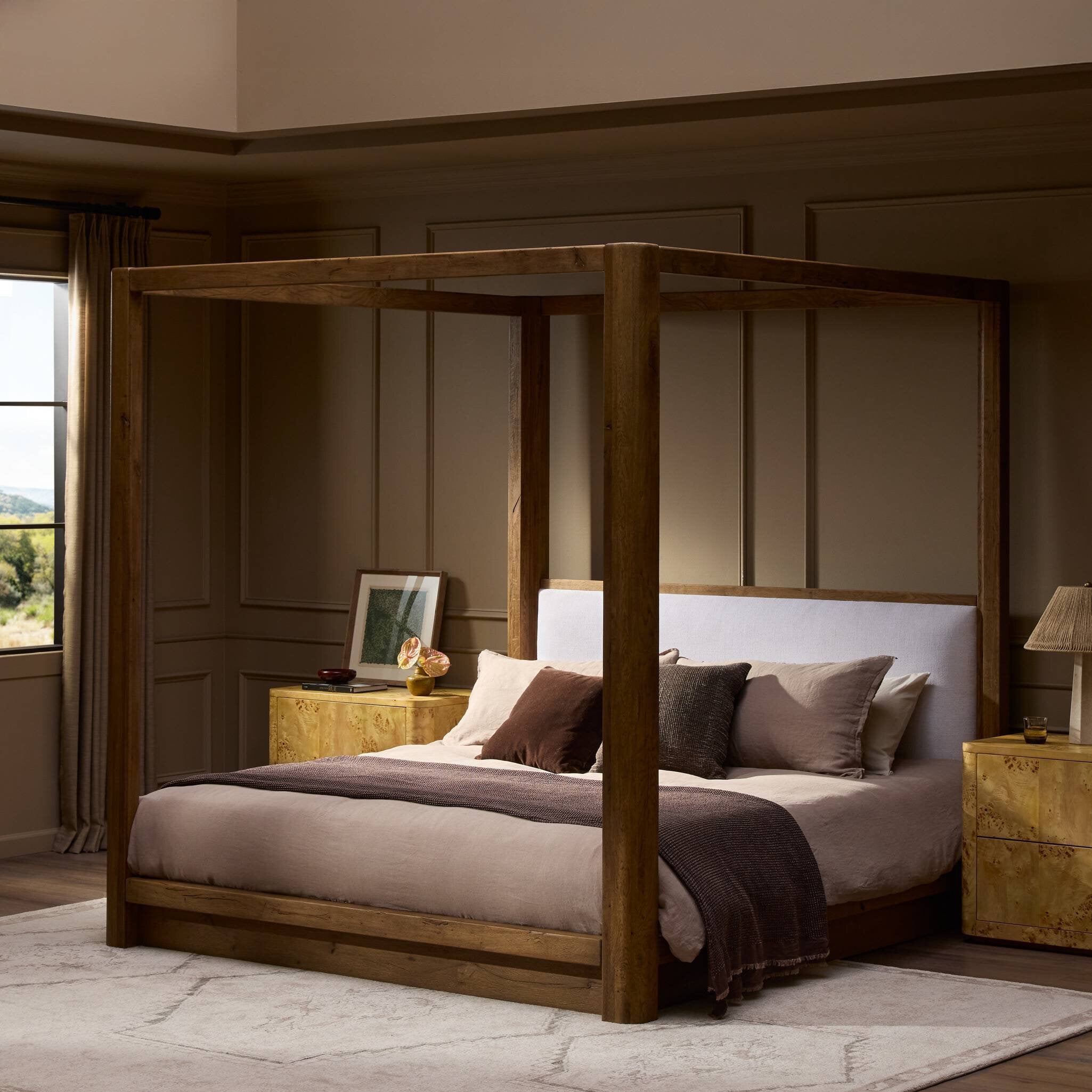 Fred Canopy Bed