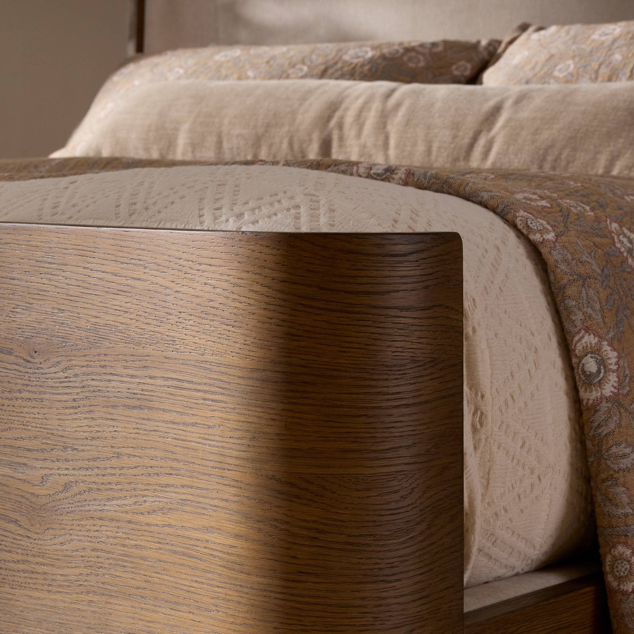 Orvino Bed