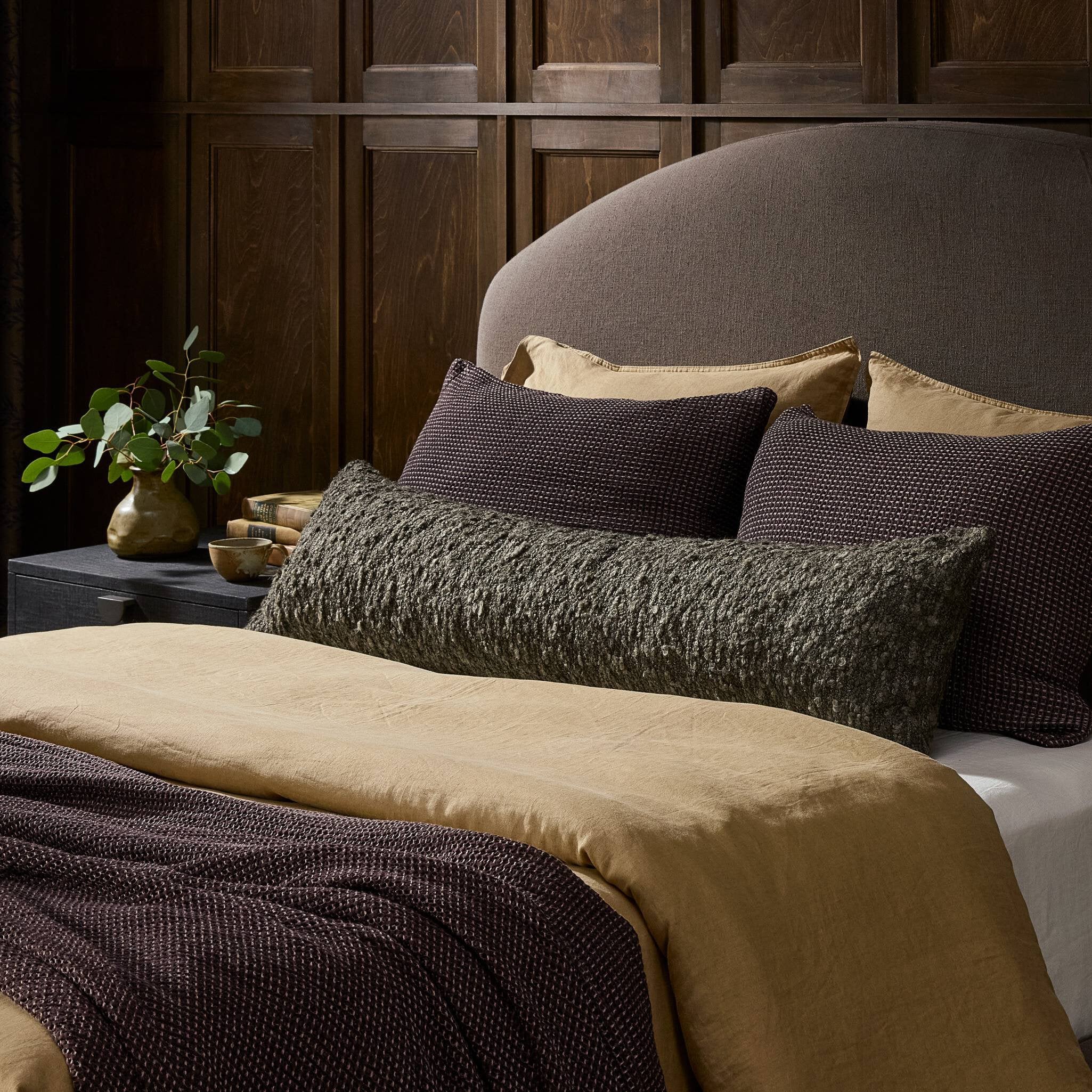 Mirelle Pillow