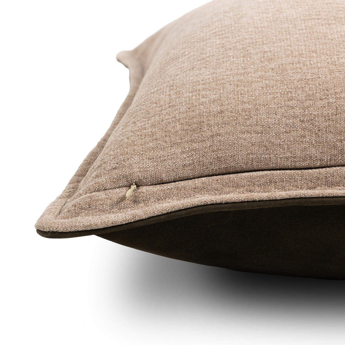 Thayer Pillow 22x22