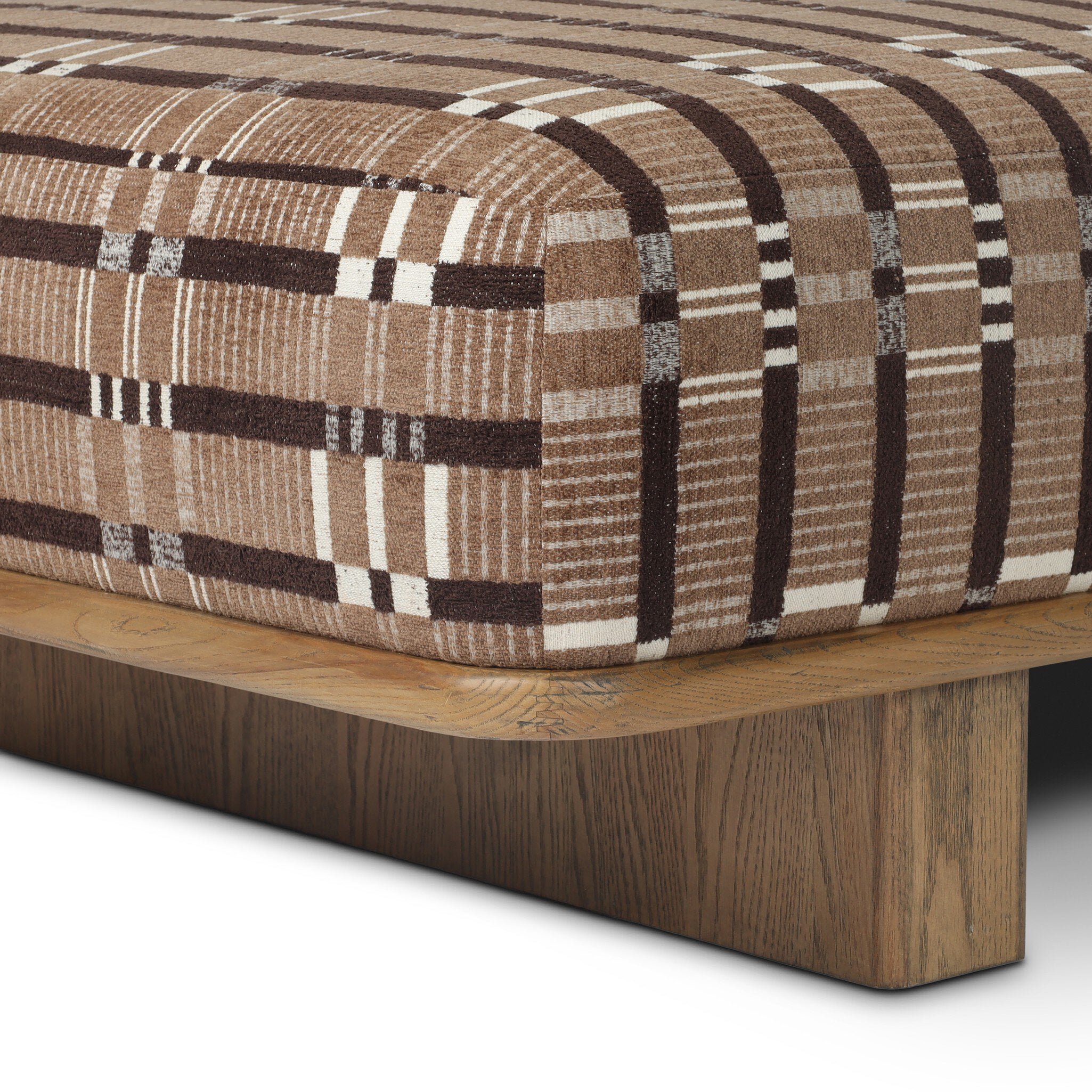 Thea Chaise