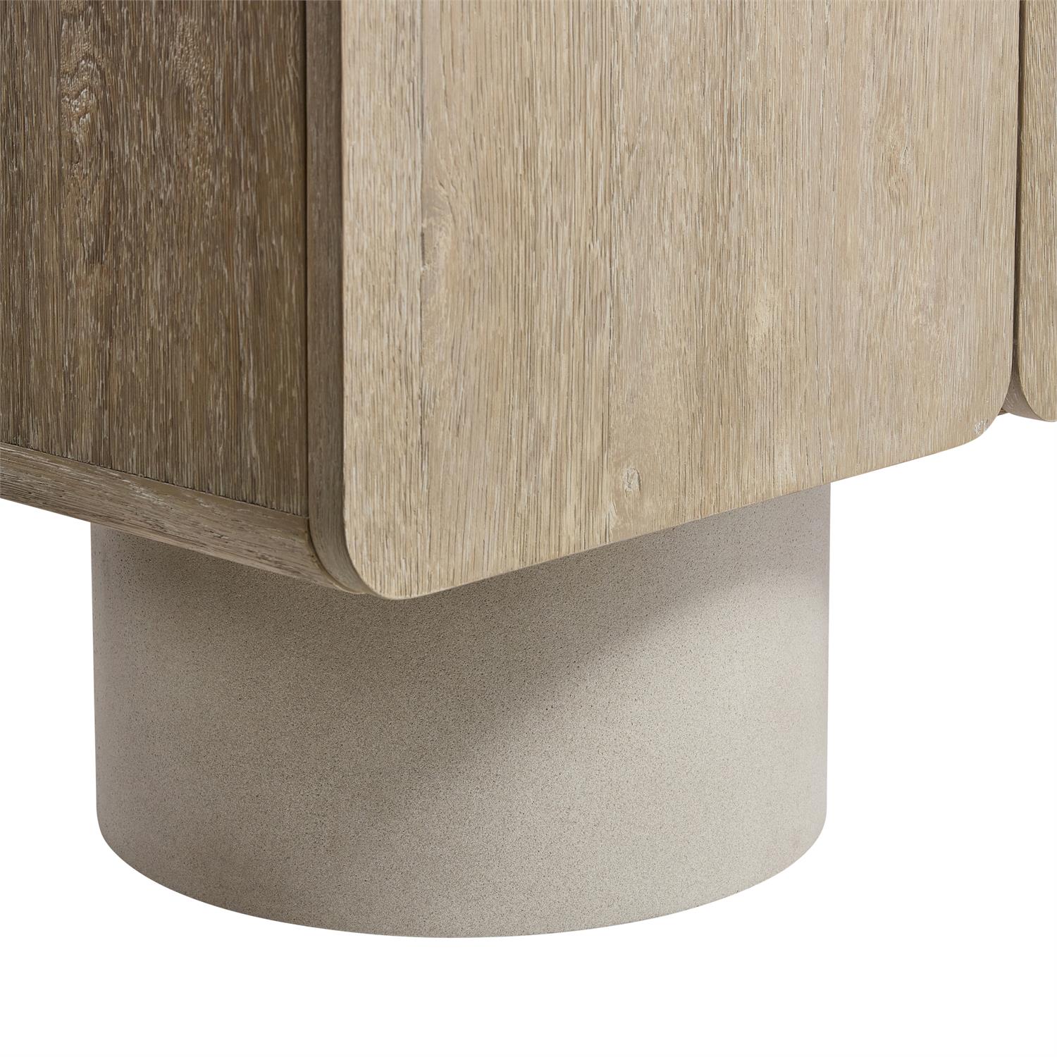Loreen Credenza