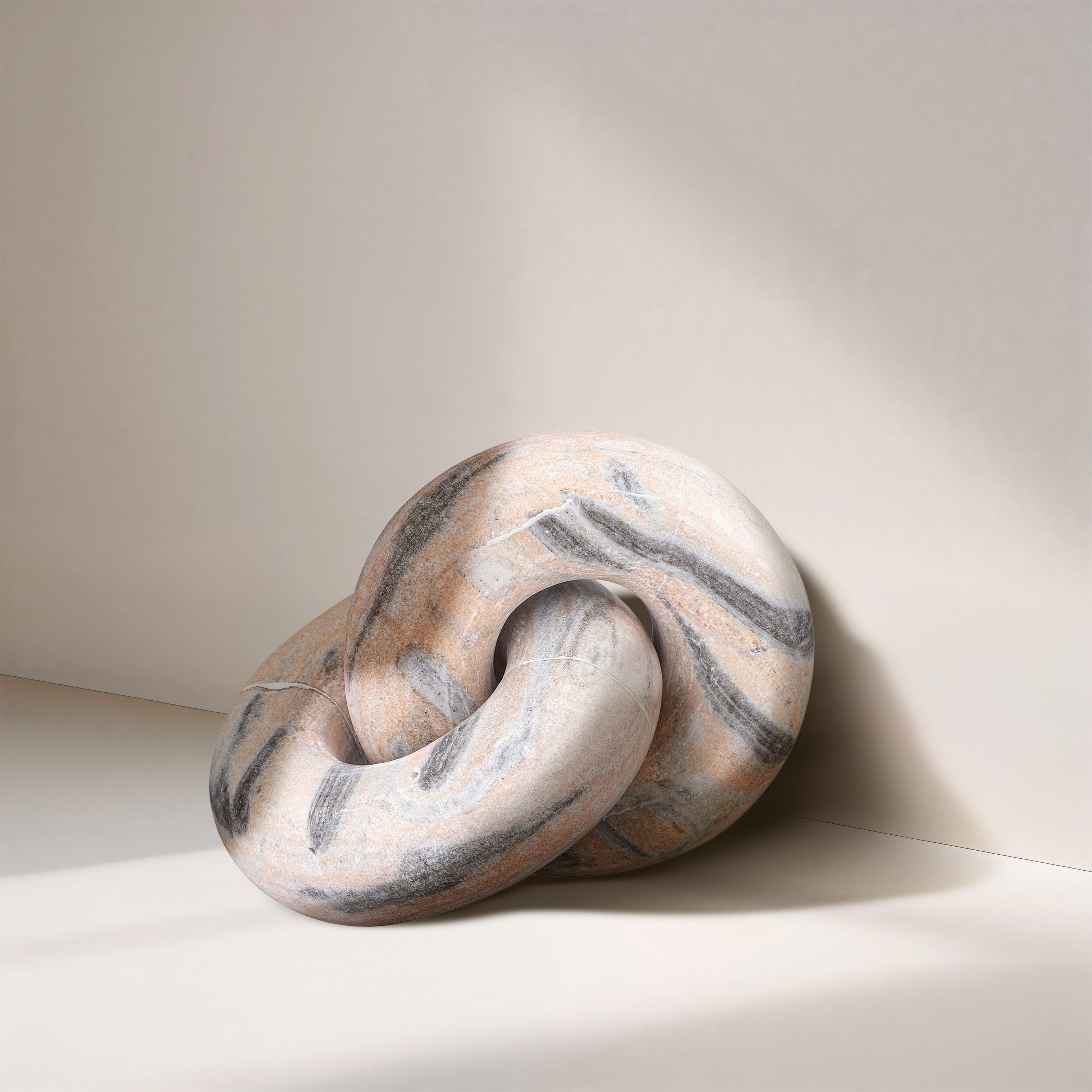 Nero Decorative Knot