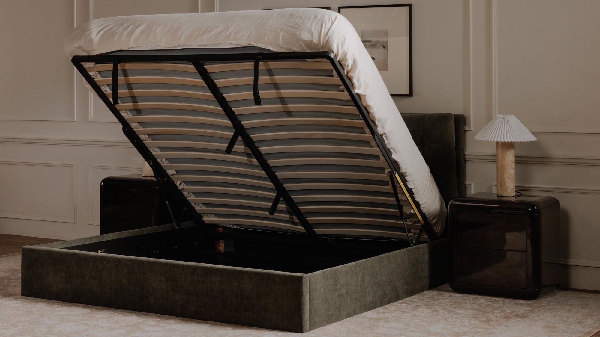 Giada Storage Bed