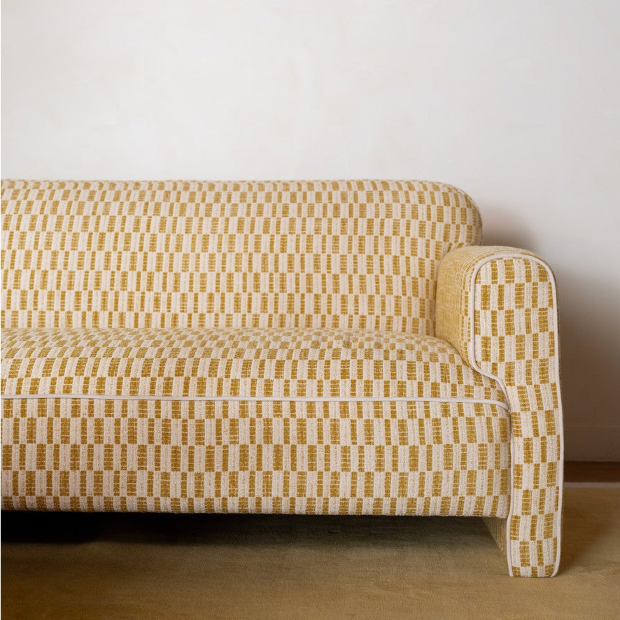 Lev Sofa