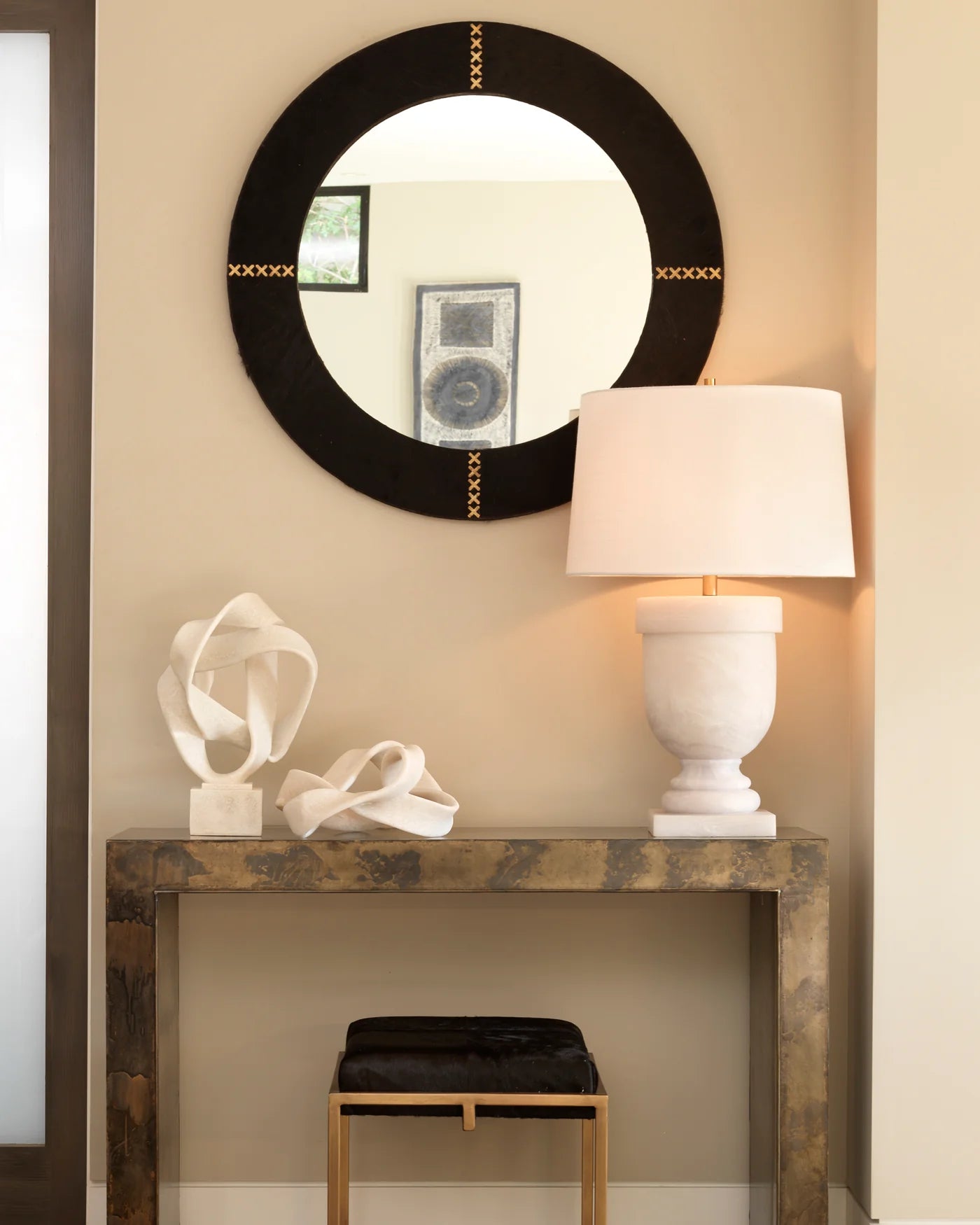 Intertwined Object on Stand