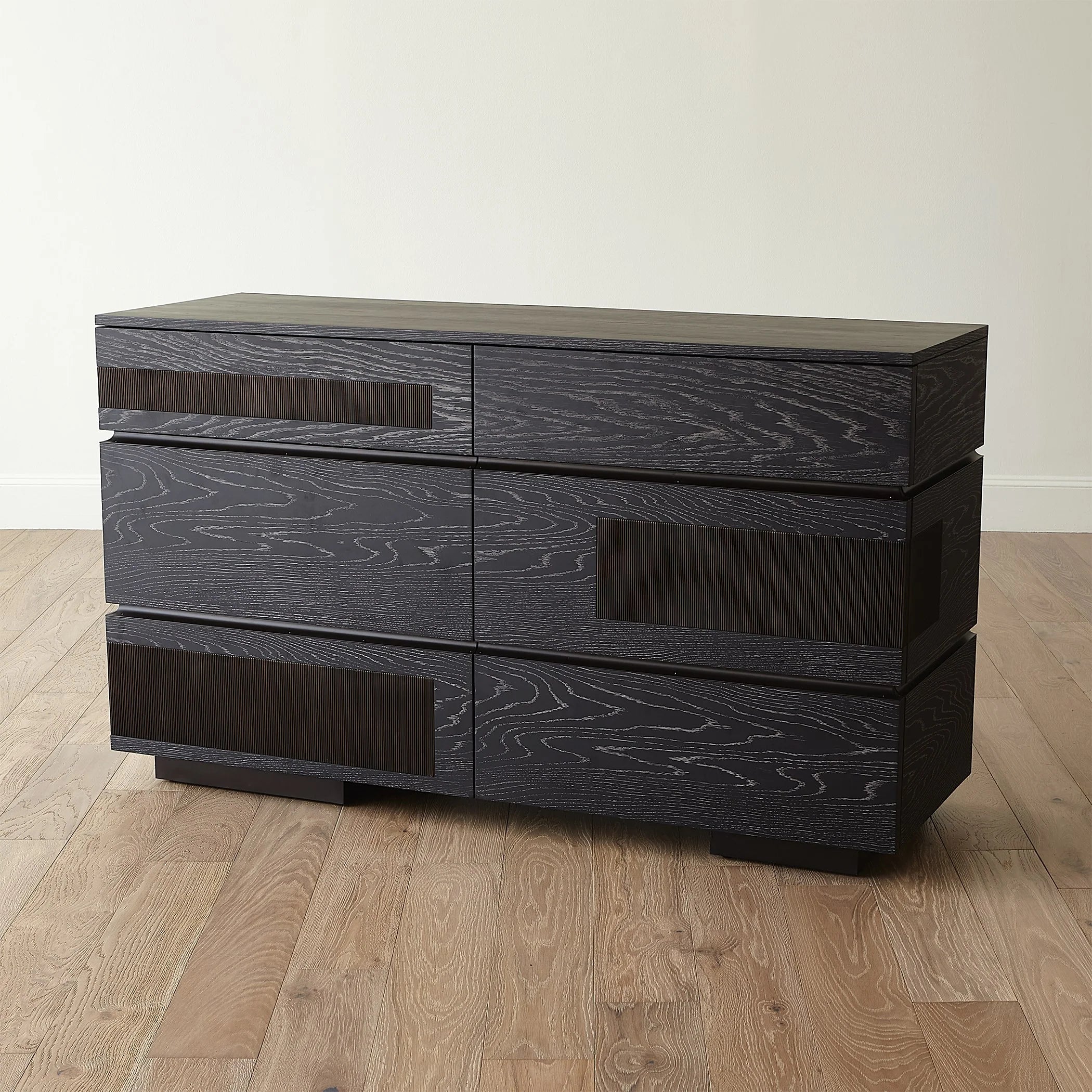 Darien Dresser