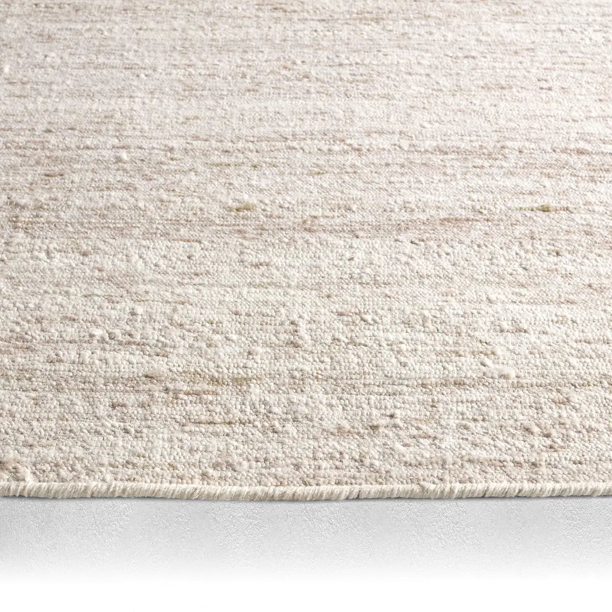 Elyndra Hand-Woven Rug