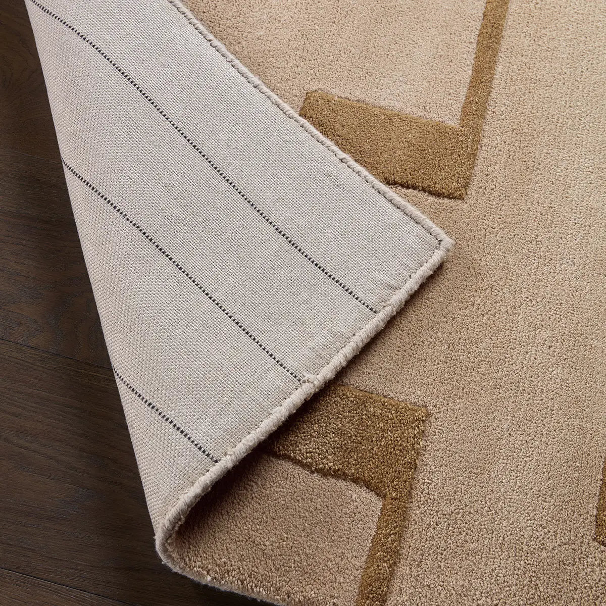 Vinkara Hand-Tufted Rug