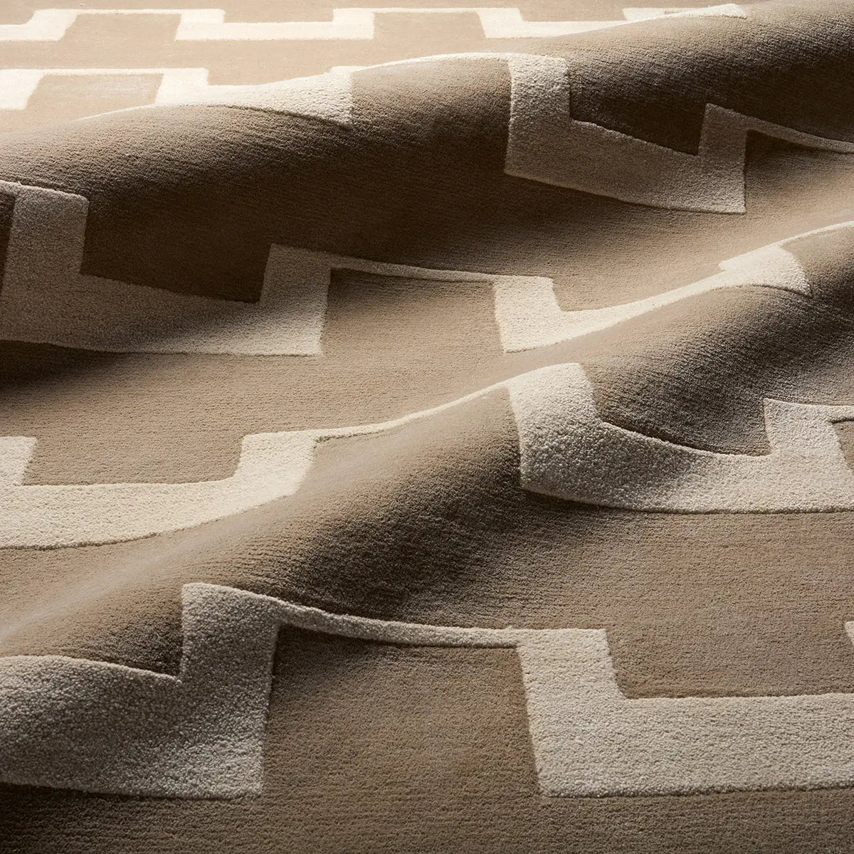 Vinkara Hand-Tufted Rug