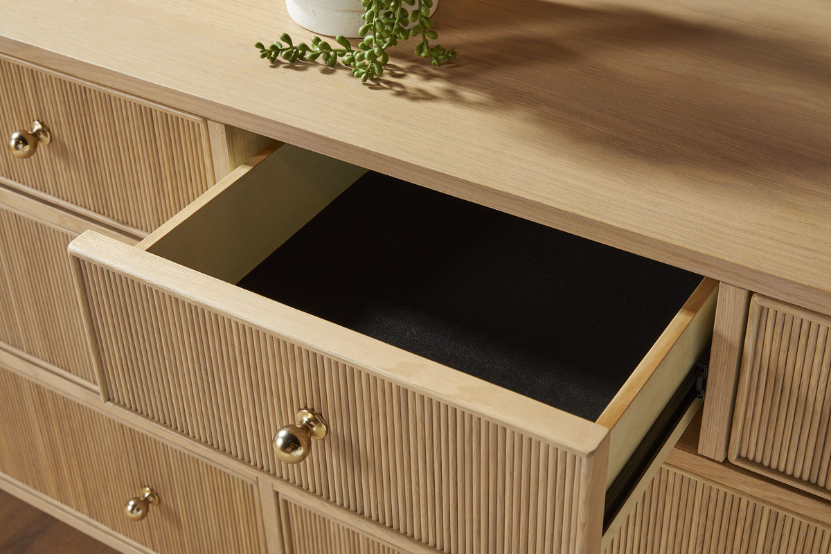 Highland 8-Drawer Double Dresser