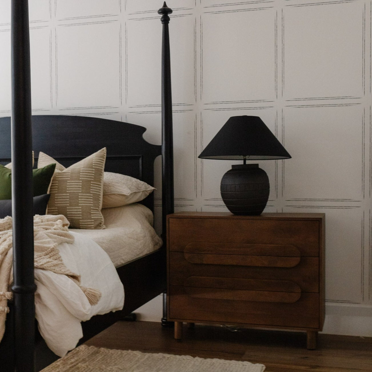 Astrid Nightstand