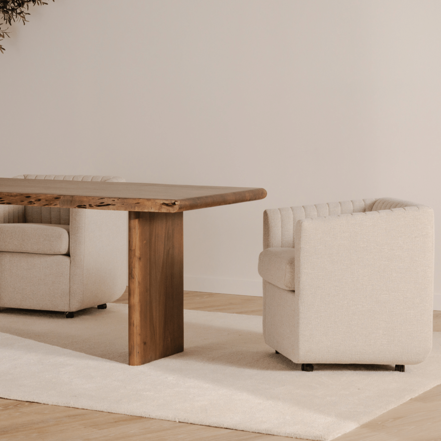 Lilian Dining Table