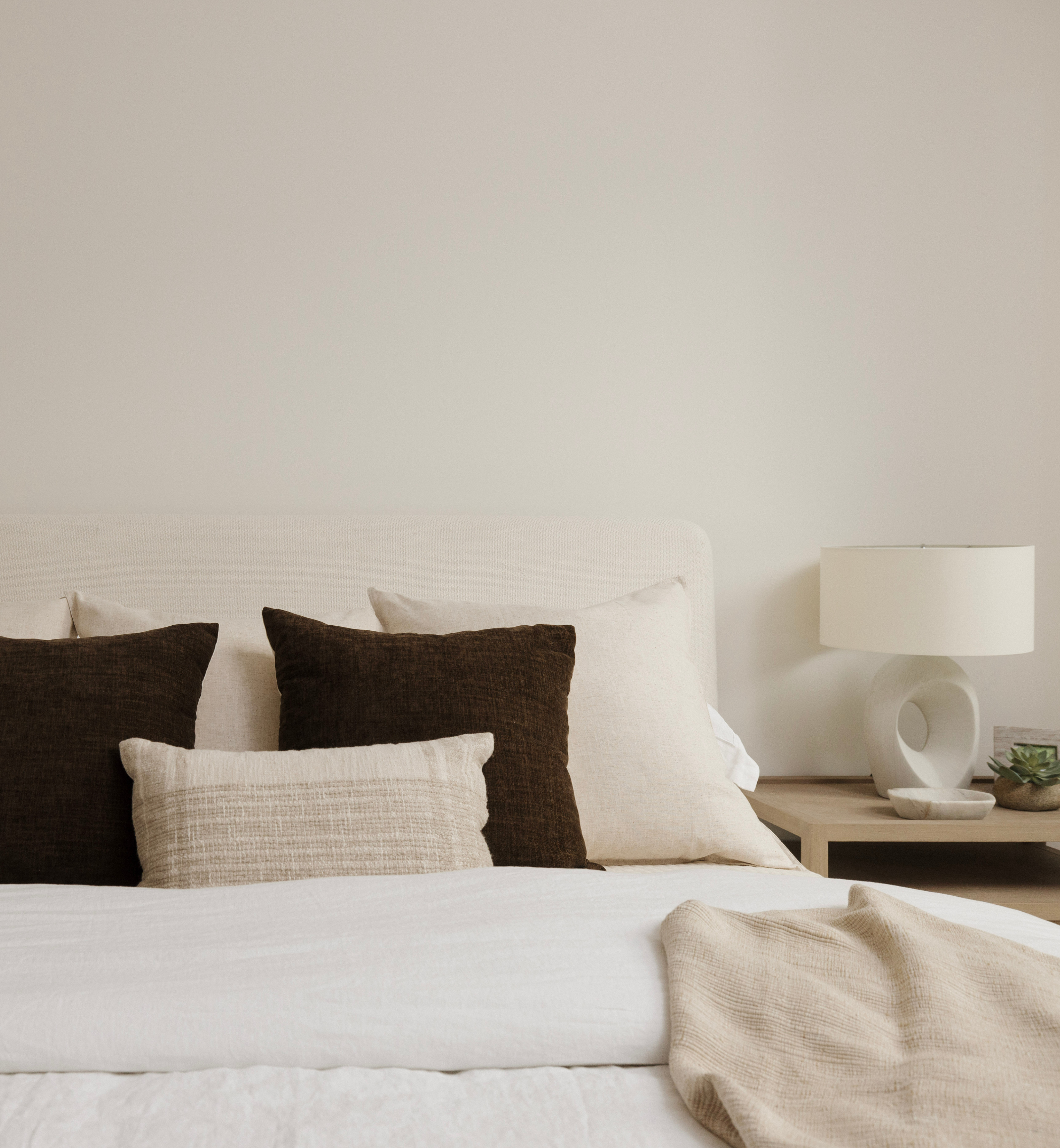 Glenda Lumbar Pillow