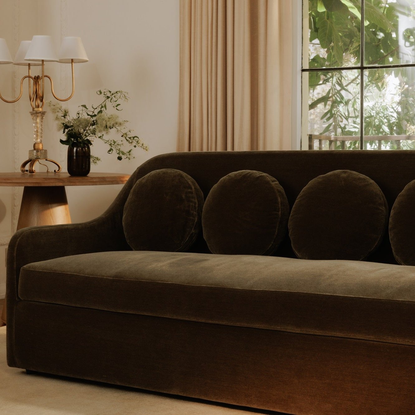 Blanca Sofa