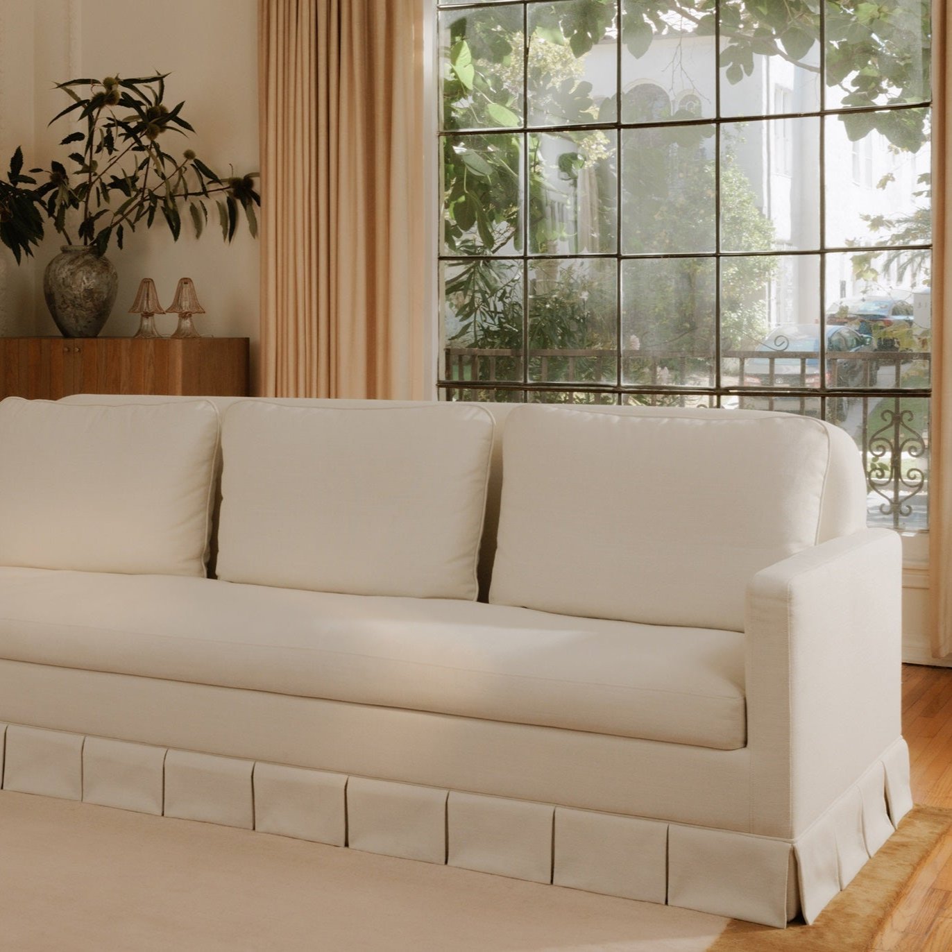 Lorenza Sofa