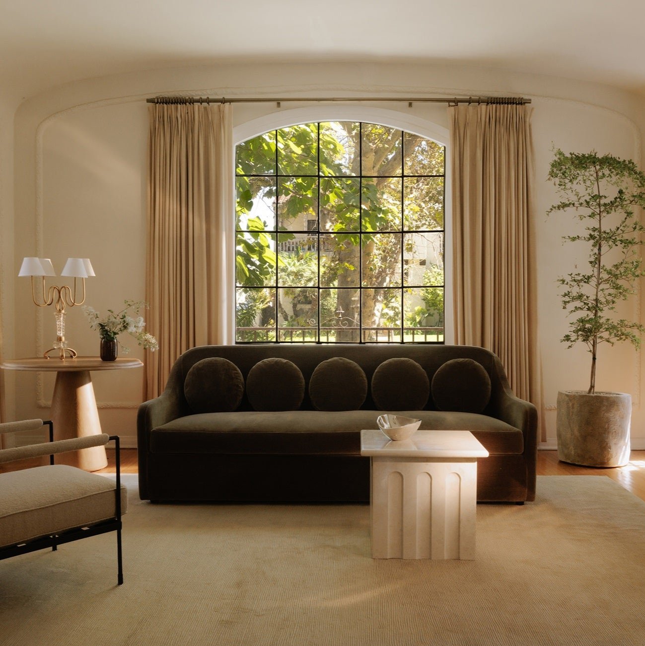 Blanca Sofa