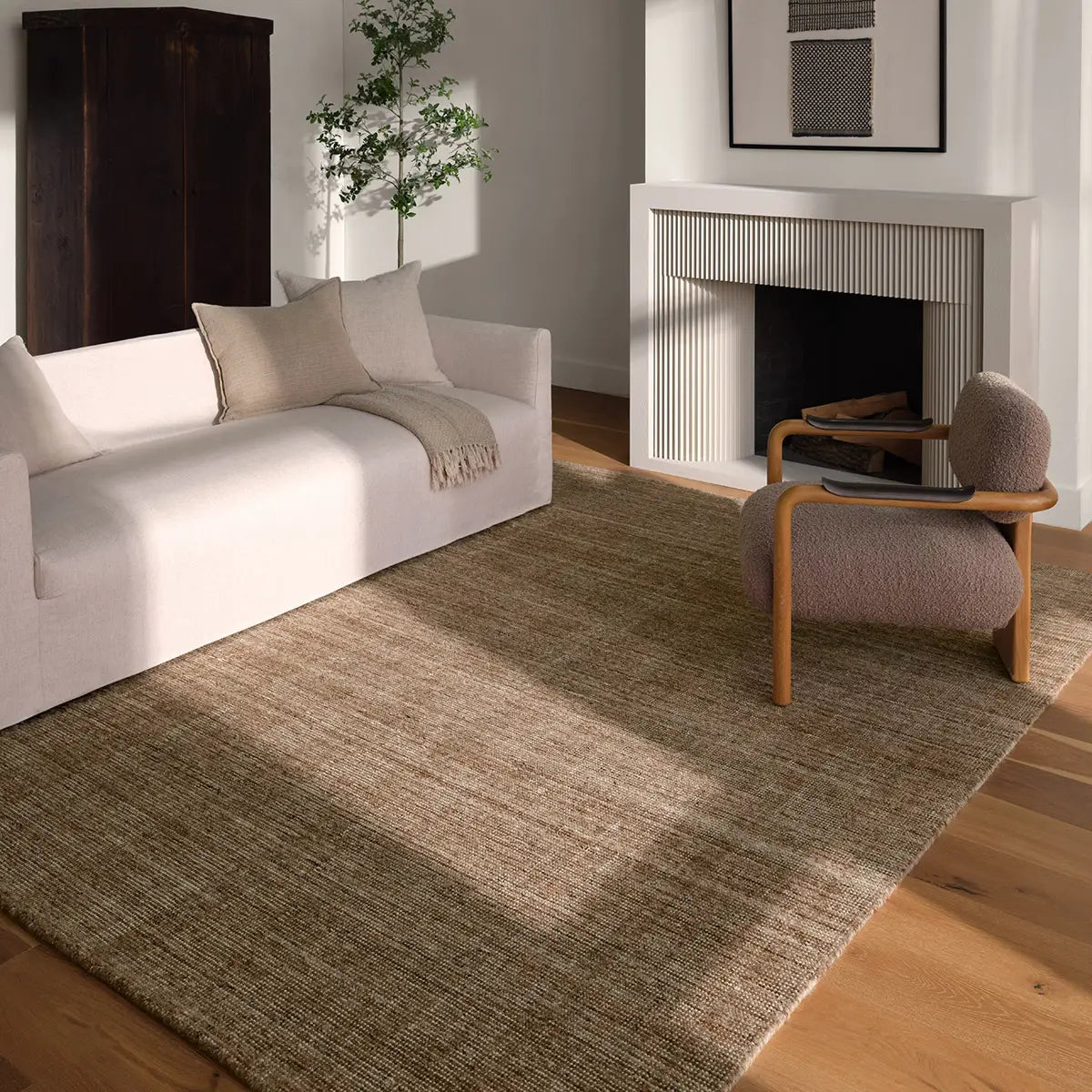 Aster Hand-Woven Rug