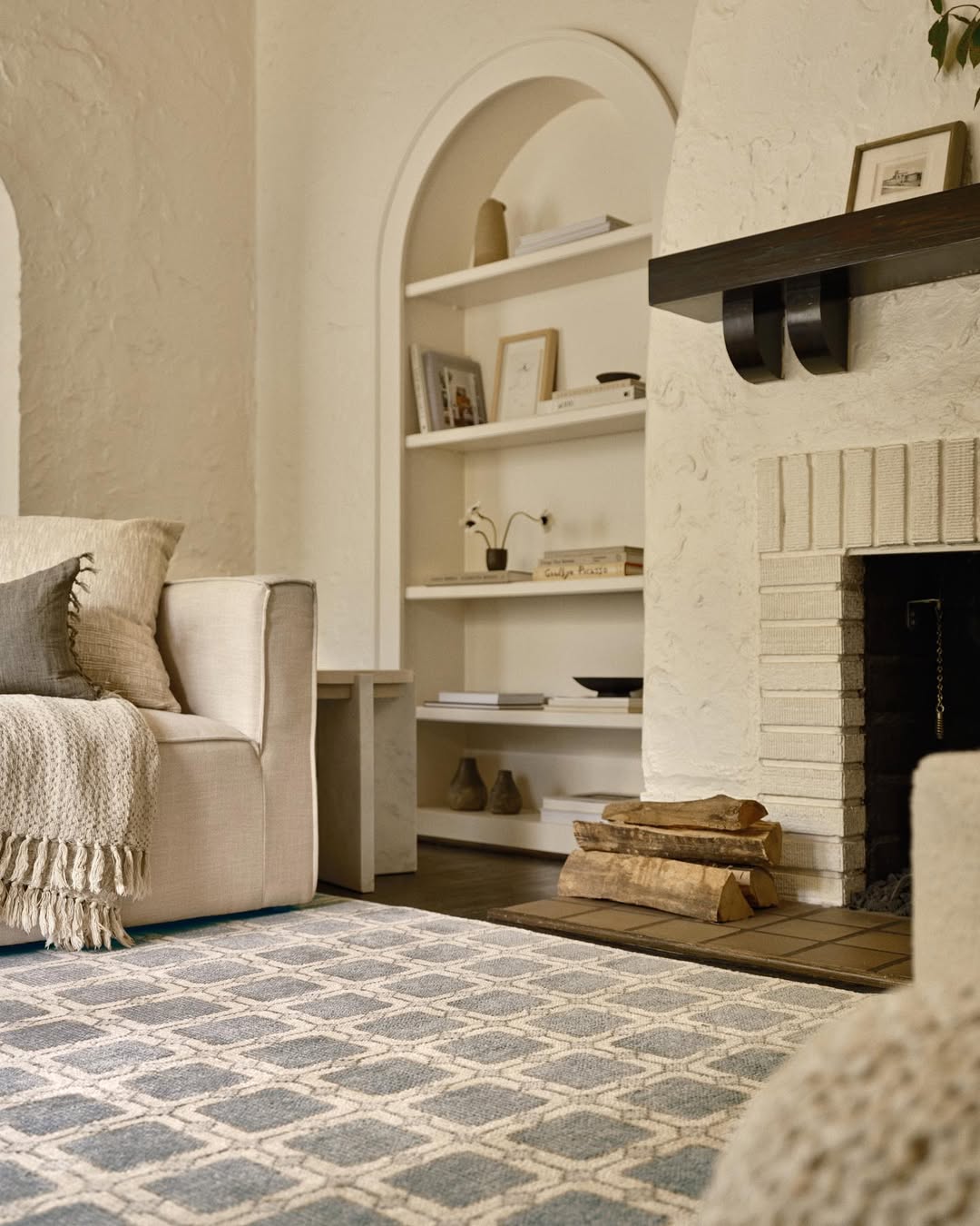 Sutton Hand-Knotted Rug