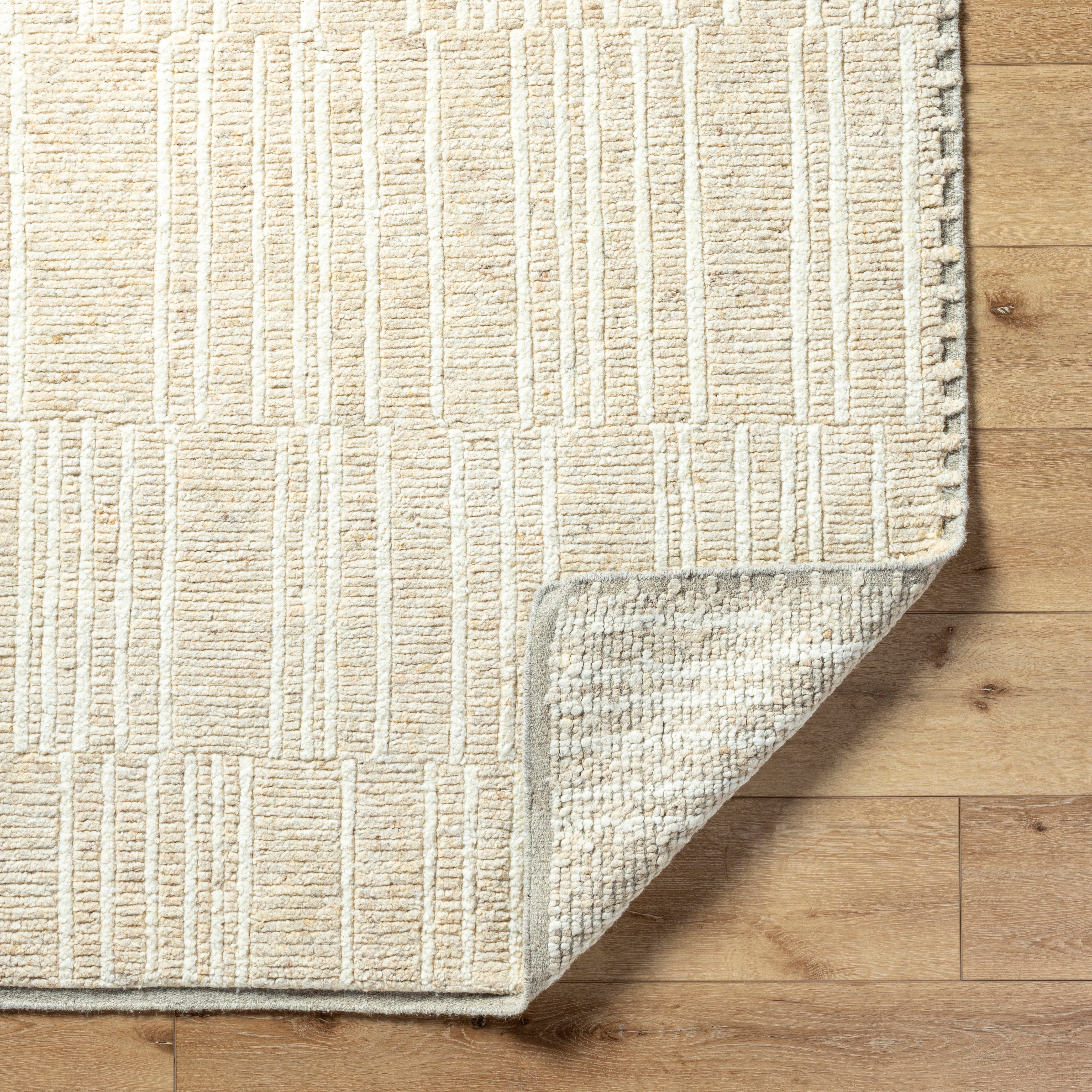 Lindsay Hand-Knotted Rug
