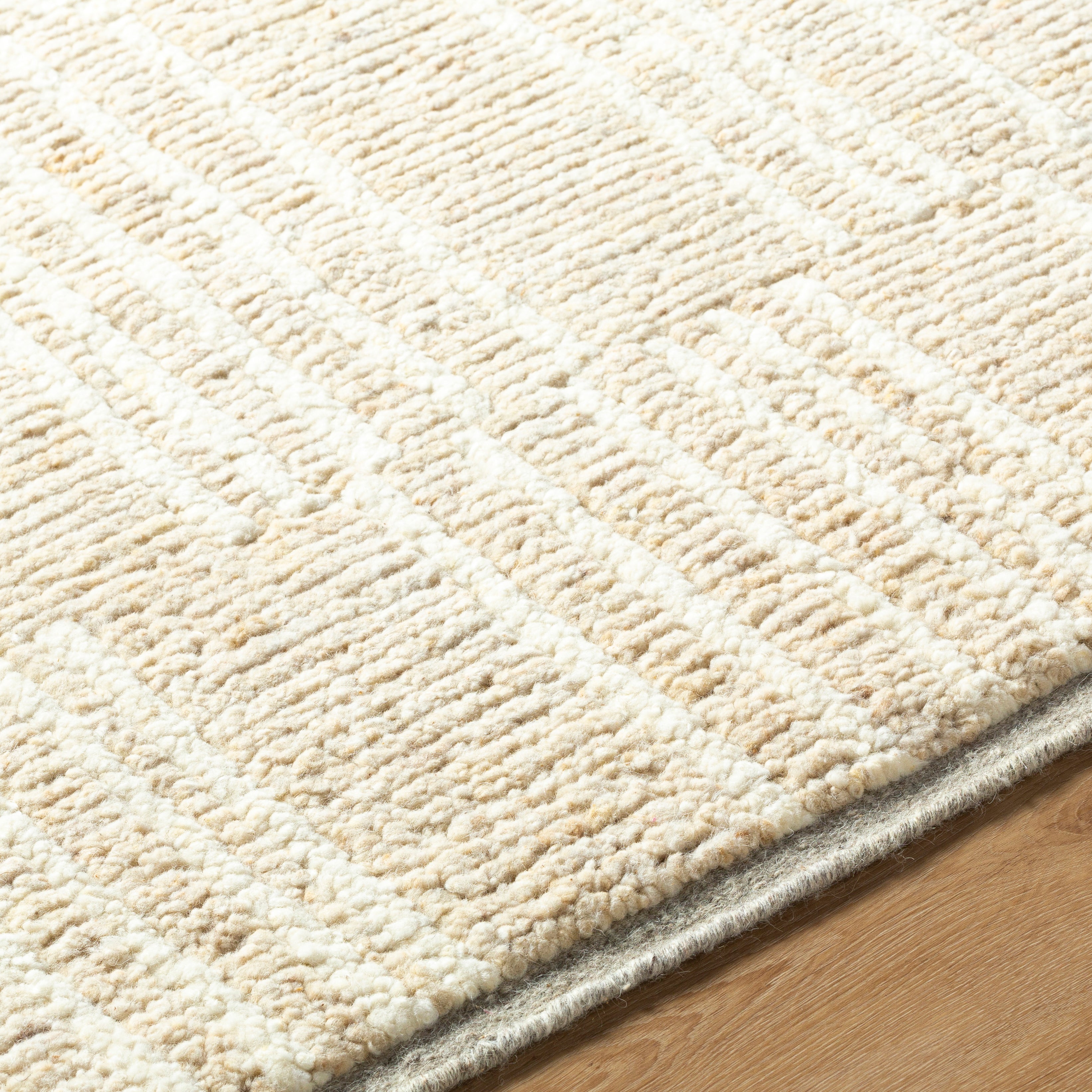 Lindsay Hand-Knotted Rug