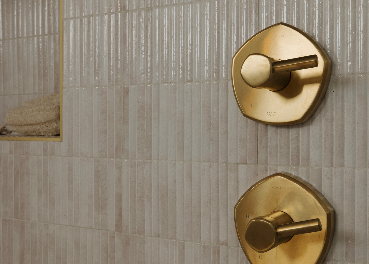 brass bath accents.png__PID:91d72350-cb38-422d-a14e-4919f32c7428