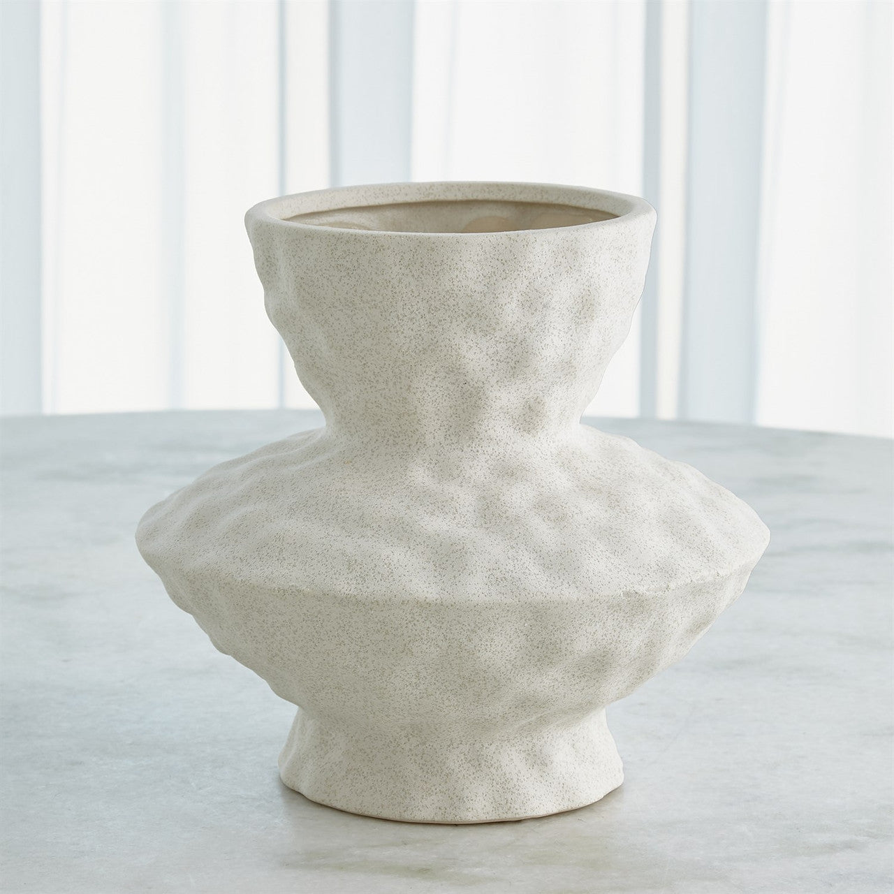 Elena Vase