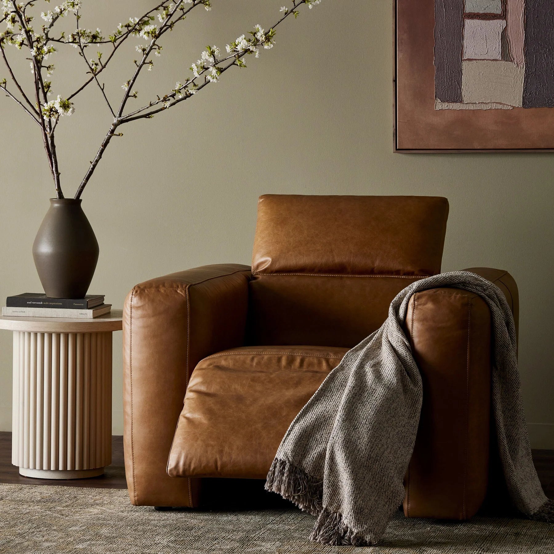 leather recliner.webp__PID:65a5509a-d498-4fc1-bf6b-5cefcc52bb7c