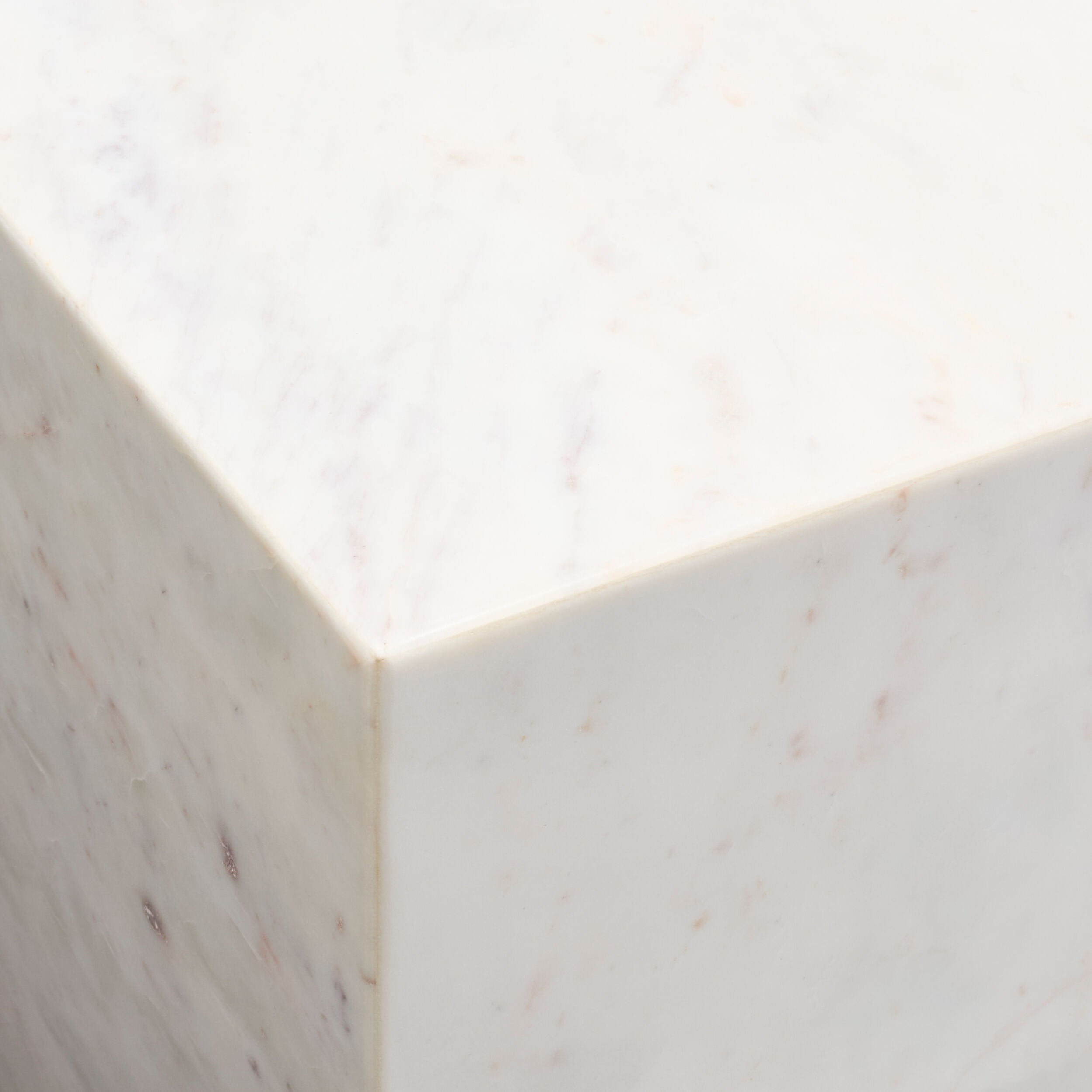 Daleyza End Table