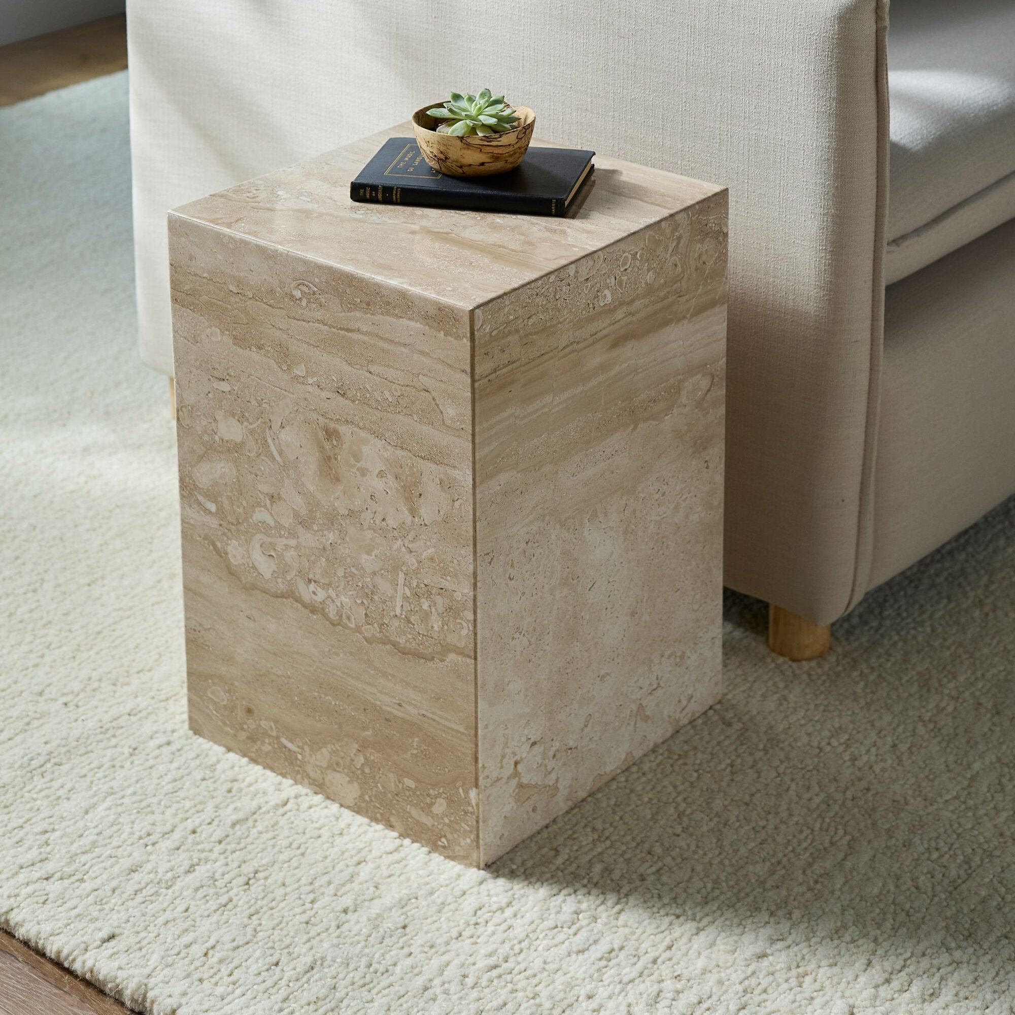 Daleyza End Table