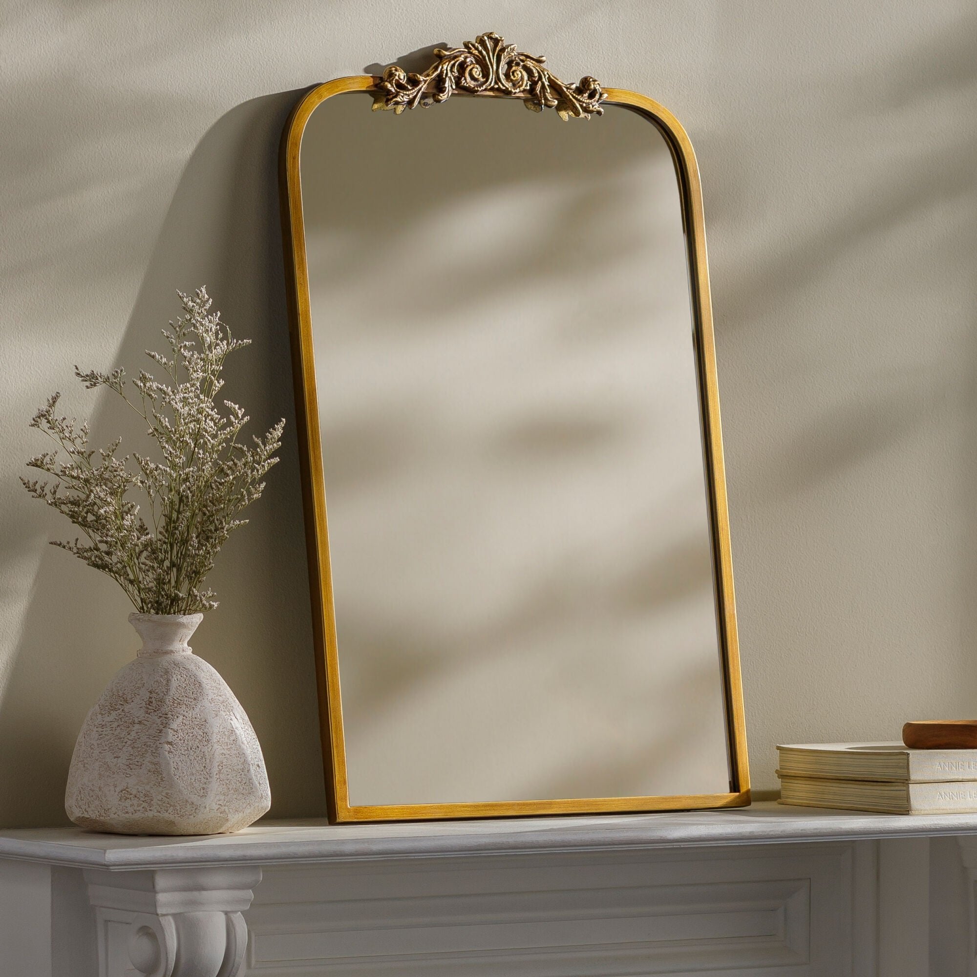 Jolie Mirror