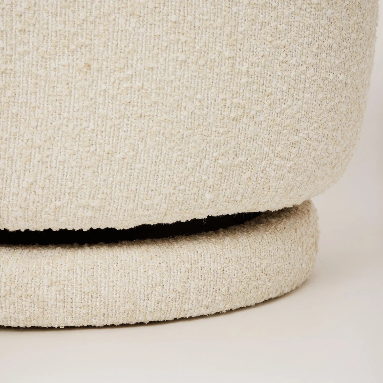 Osona Swivel Chair