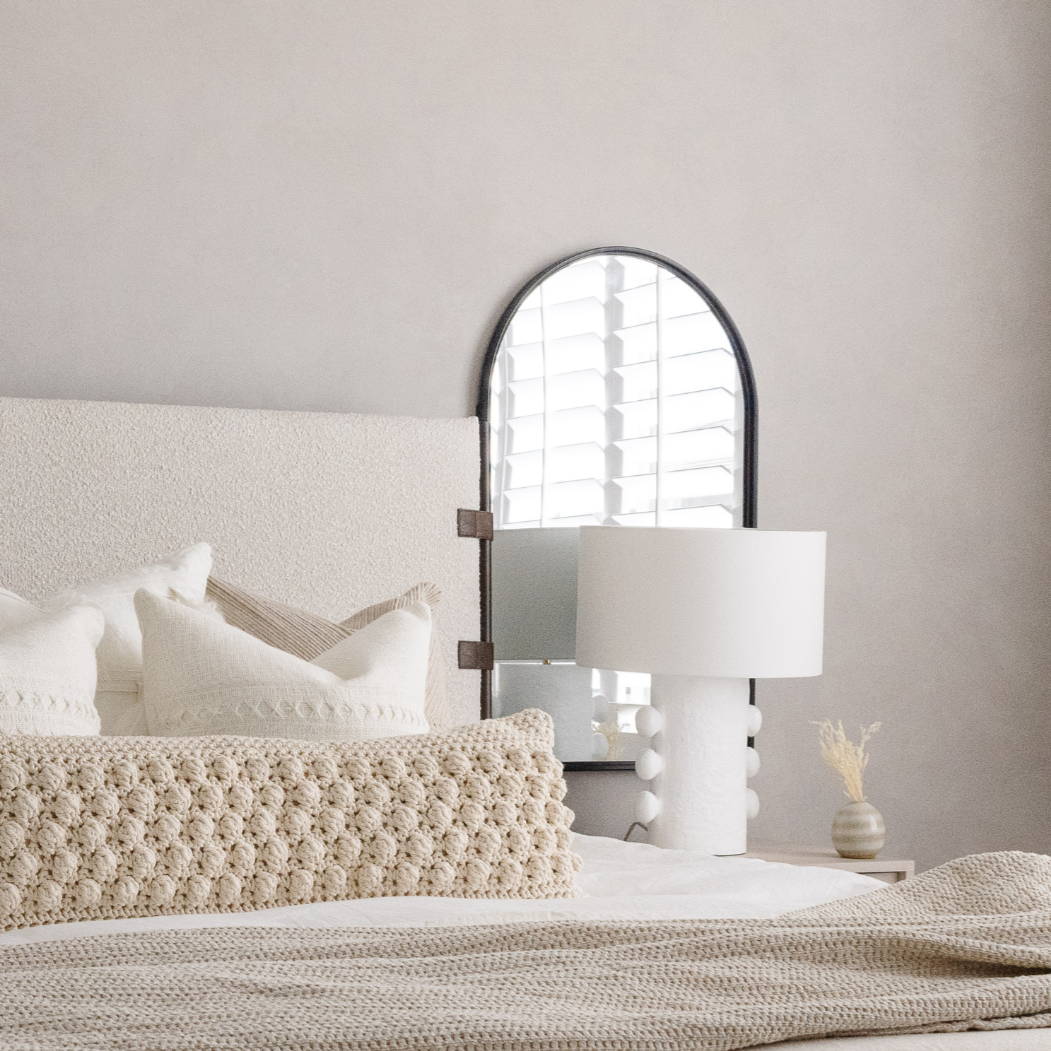 Maya Metal Table Lamp