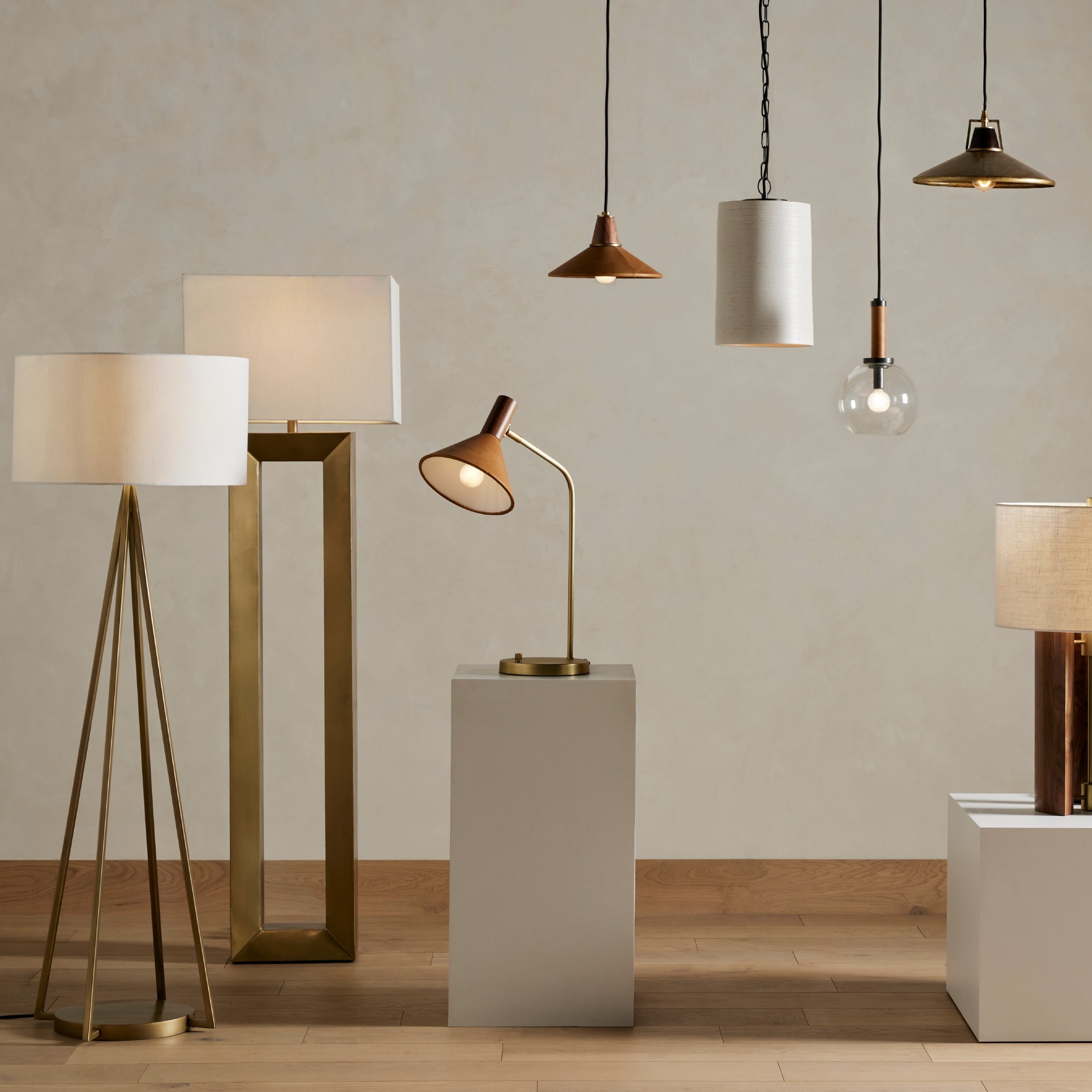 Carla Task Lamp