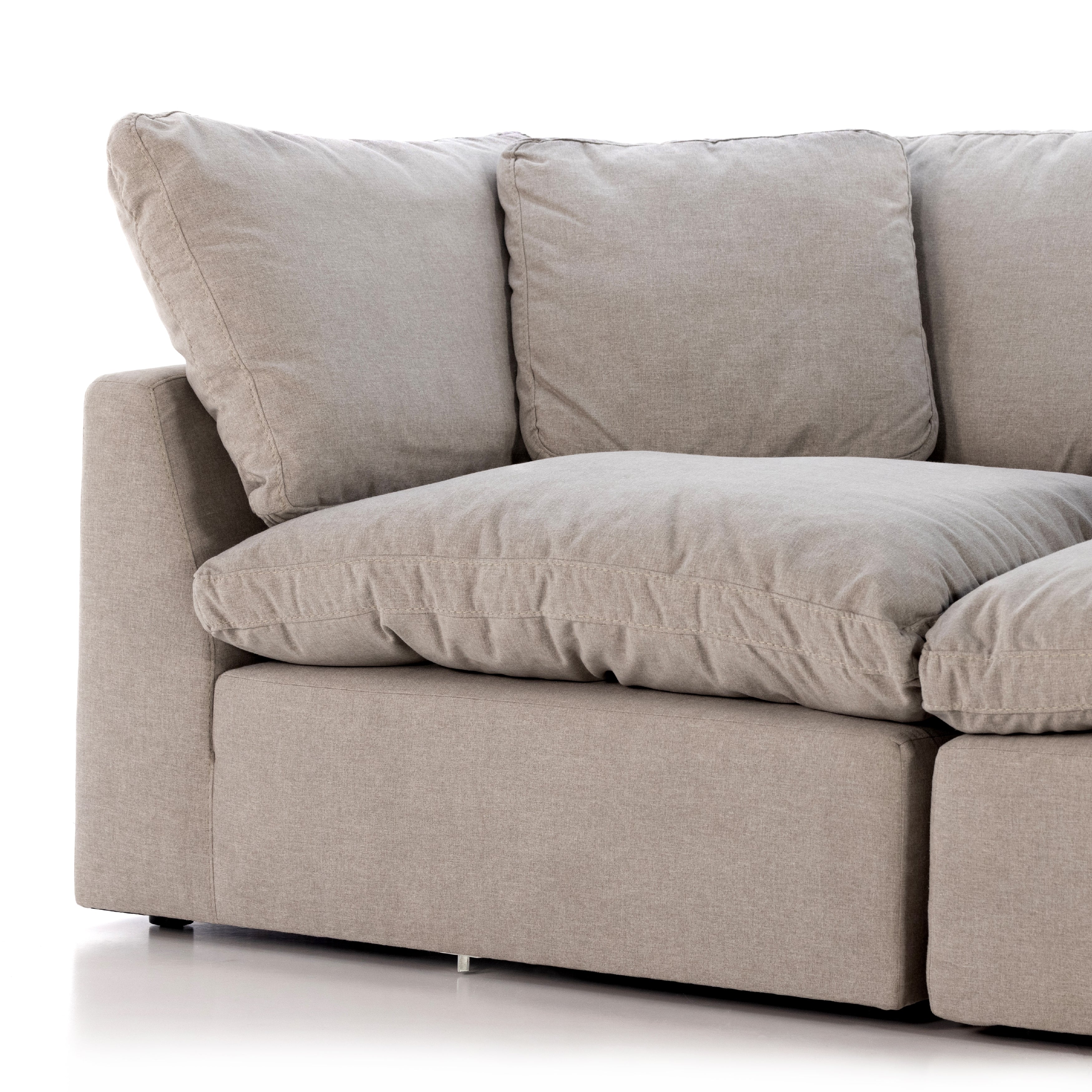 Stevie 2-pc Sectional