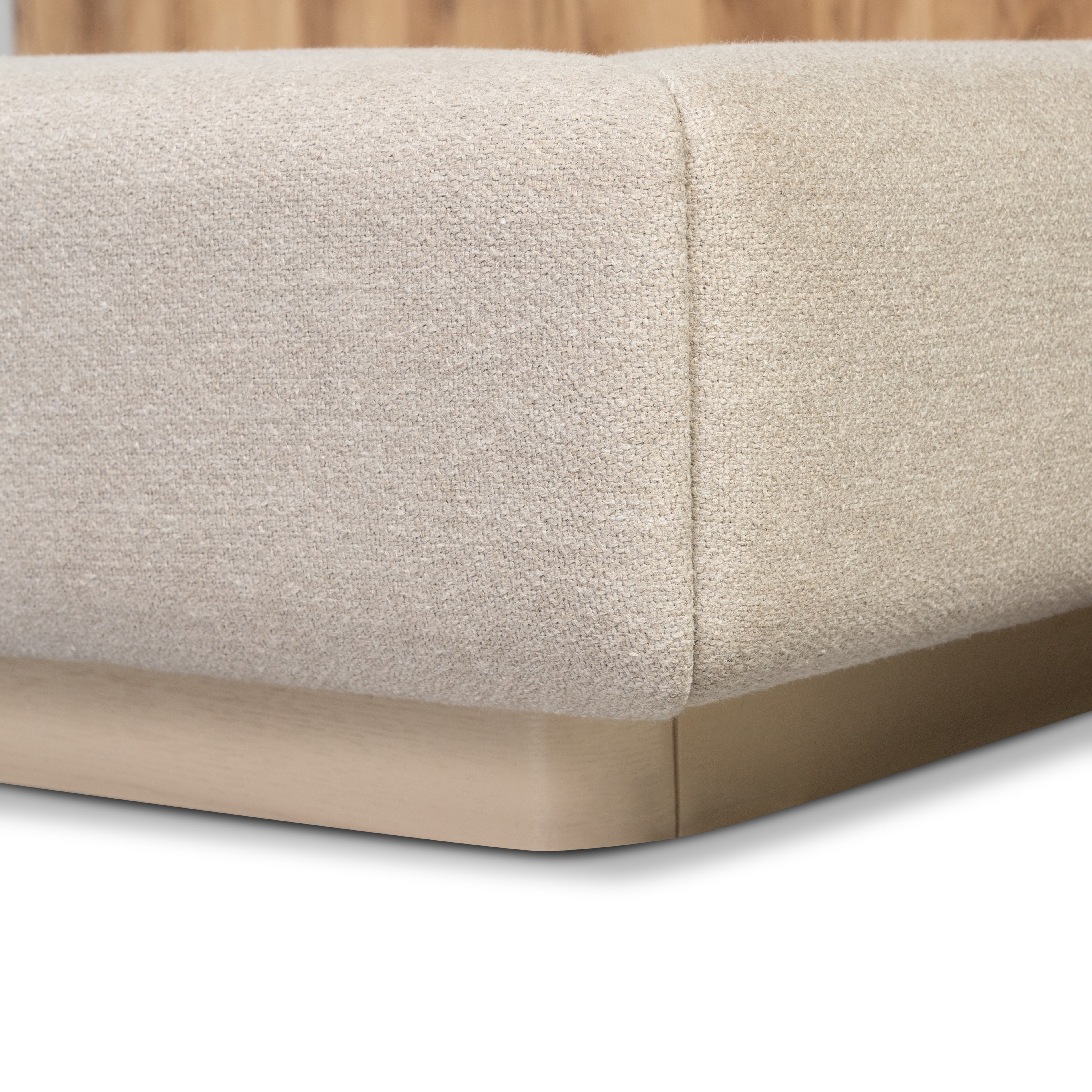 Kovina Bed