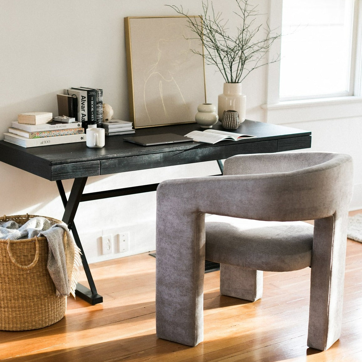 Elo Chair