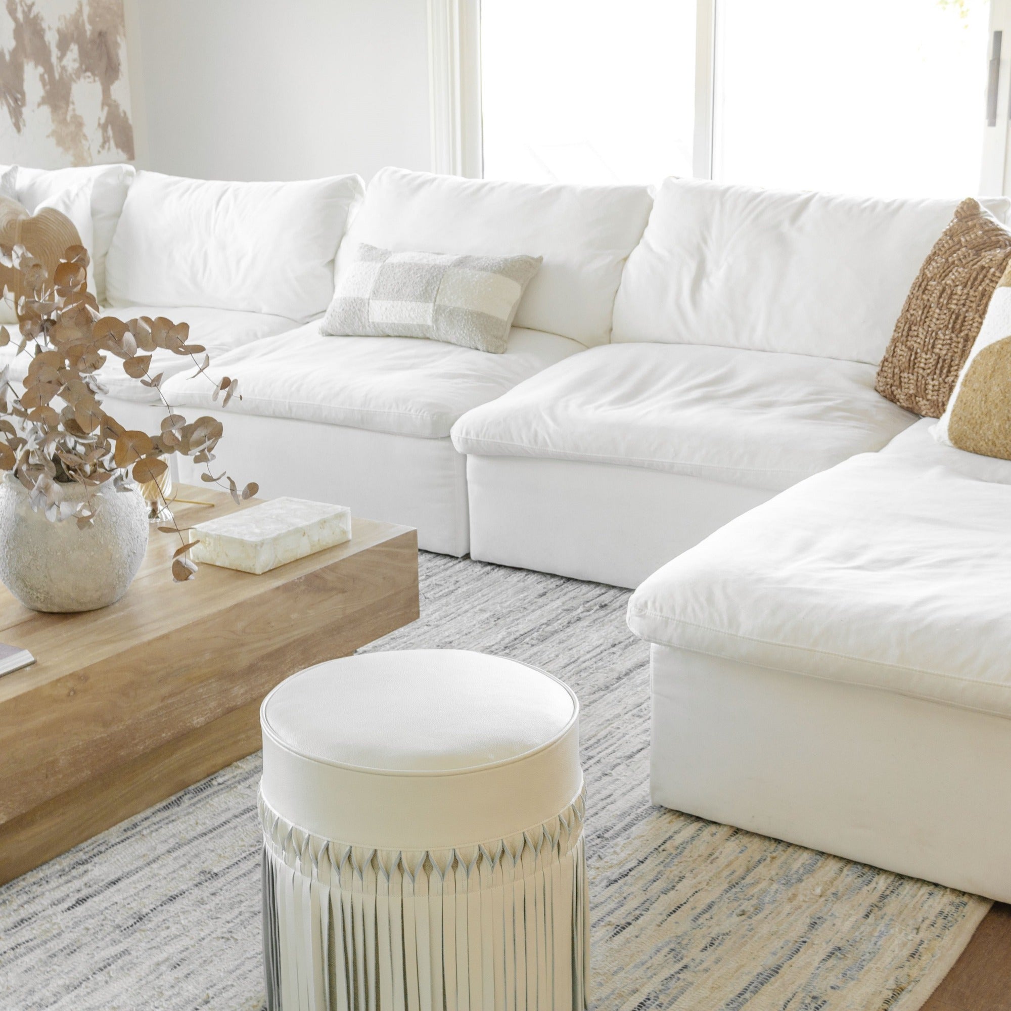 Aline Ottoman