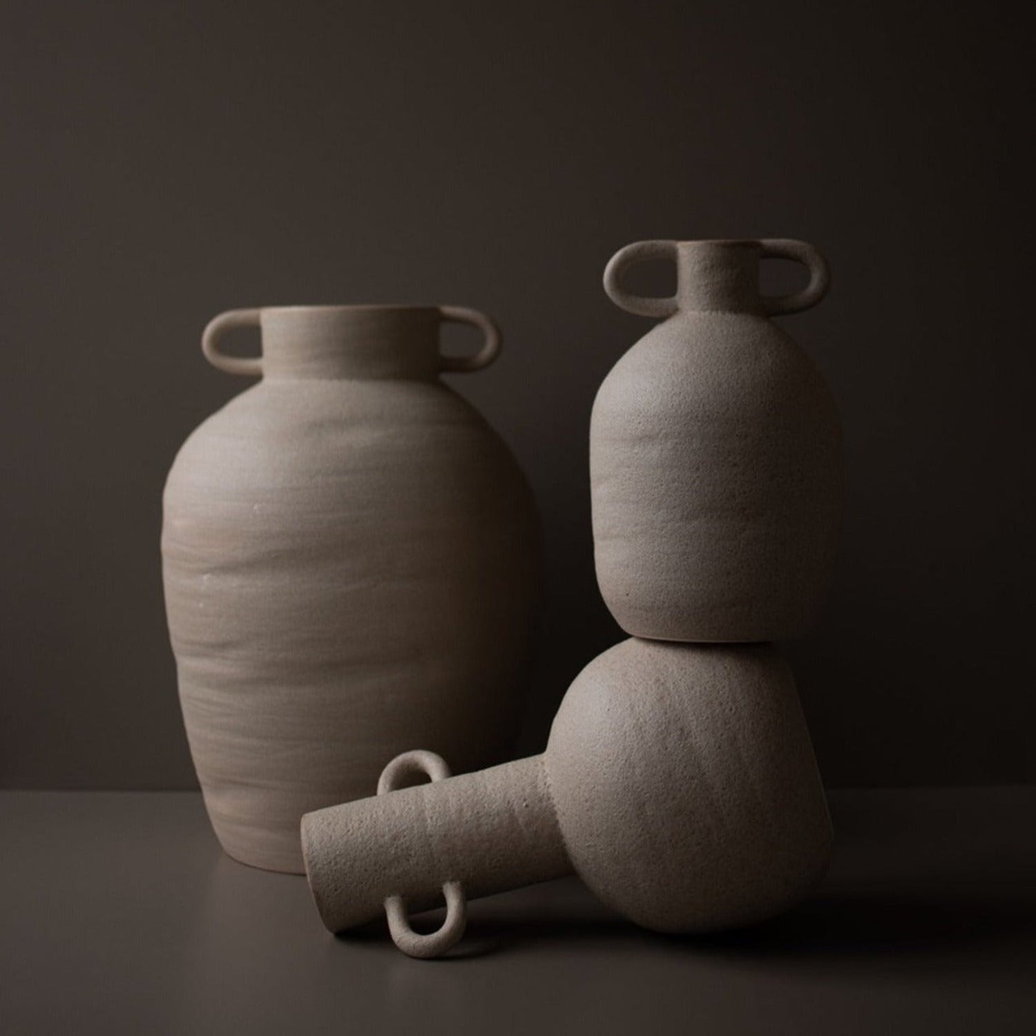 Long Mole Vase