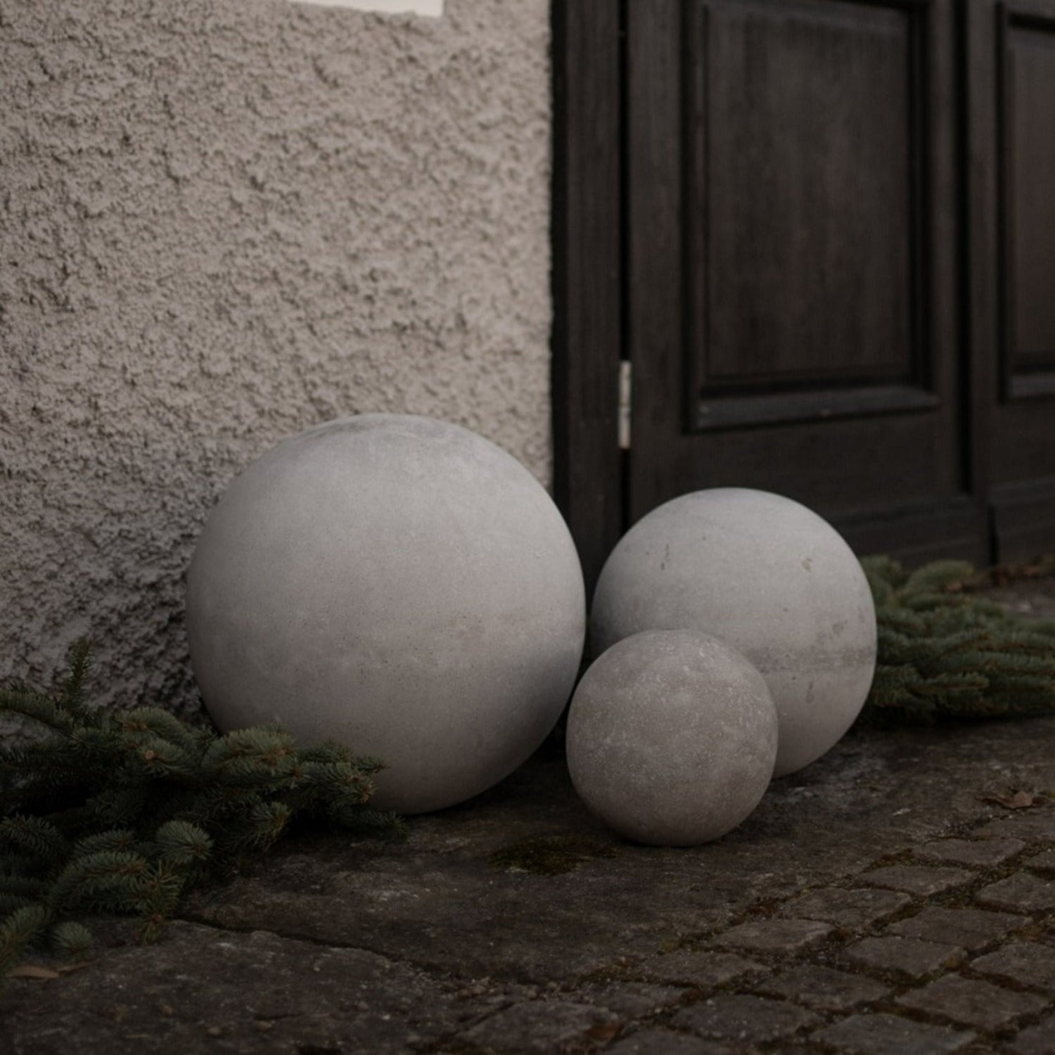Margo Concrete Ball